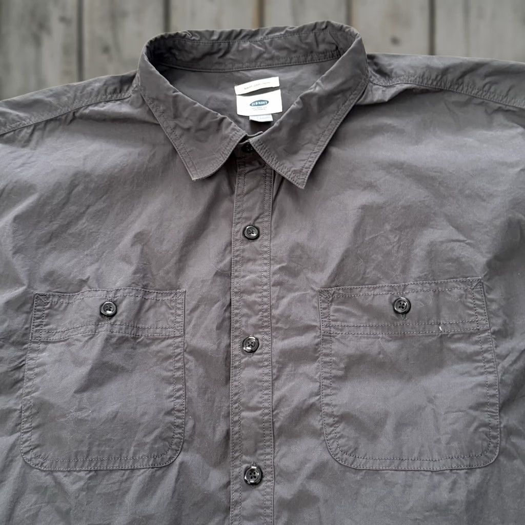 Old Navy Old Navy Button-Up Shirt Mens 3XL Slim Fit 100% Cotton Gray Long Sleeve Button Front Casual Travel Big & Tall Mens Size US XXL / EU 58 / 5 - 1 Thumbnail