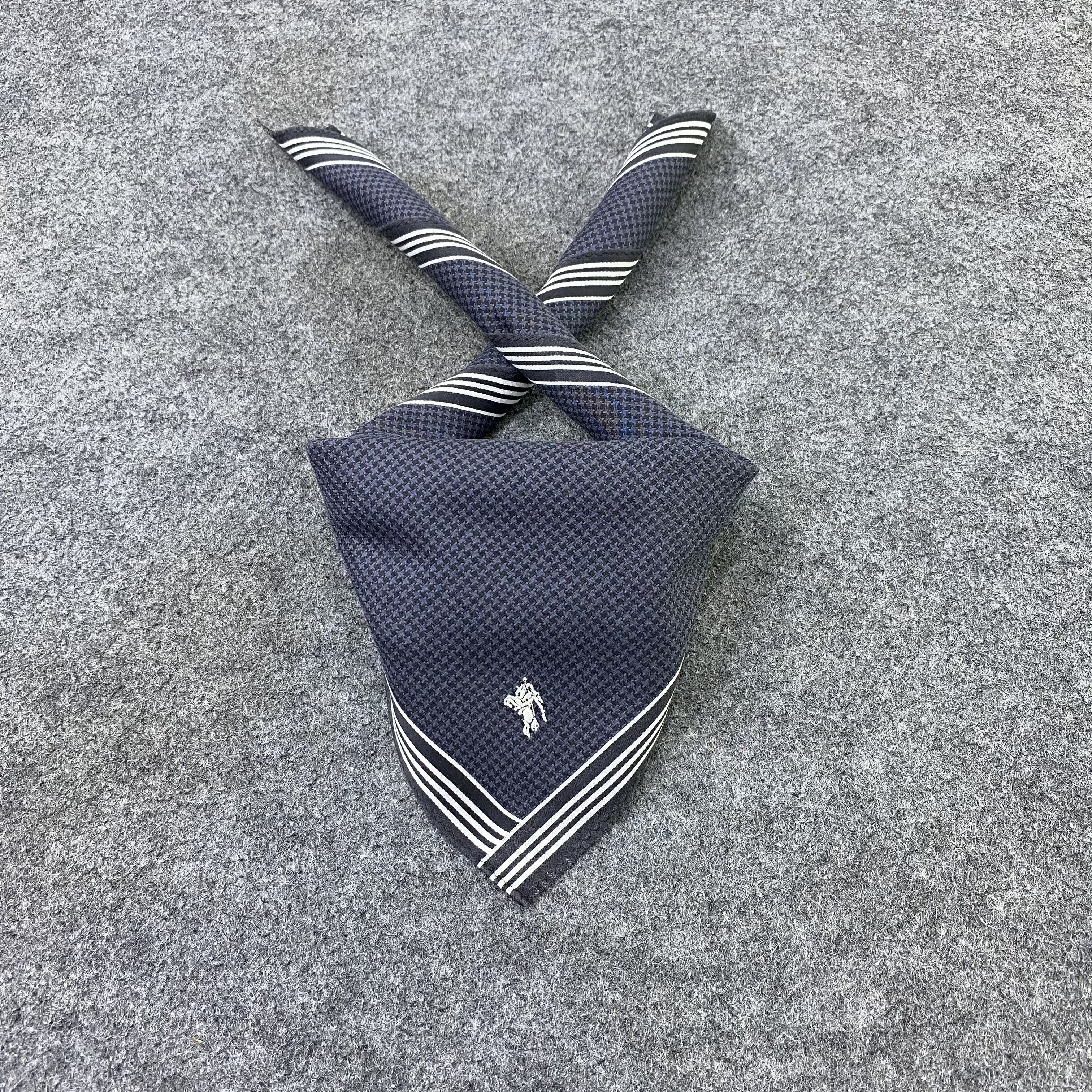 Burberry Burberry Handkerchief / Bandana / Neckerchief-B2106 Size ONE SIZE - 2 Thumbnail