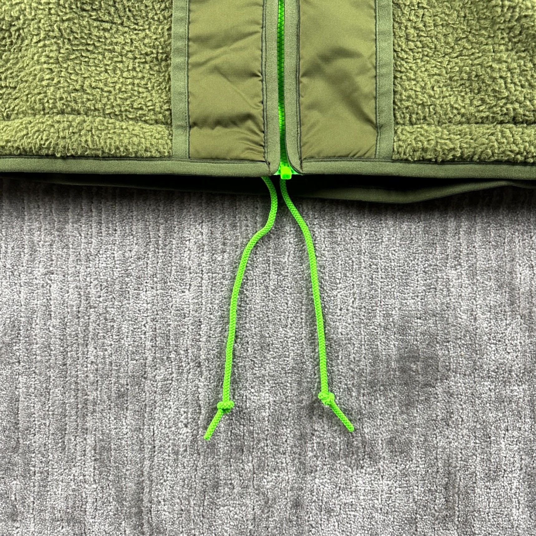 Nike Nike Sportswear Vest Mens L Green Fleece Pockets Logo Activewear Sleeveless Mid-Length Solid Sport Essentials High-Pile DD5025 Size US L / EU 52-54 / 3 - 4 Thumbnail