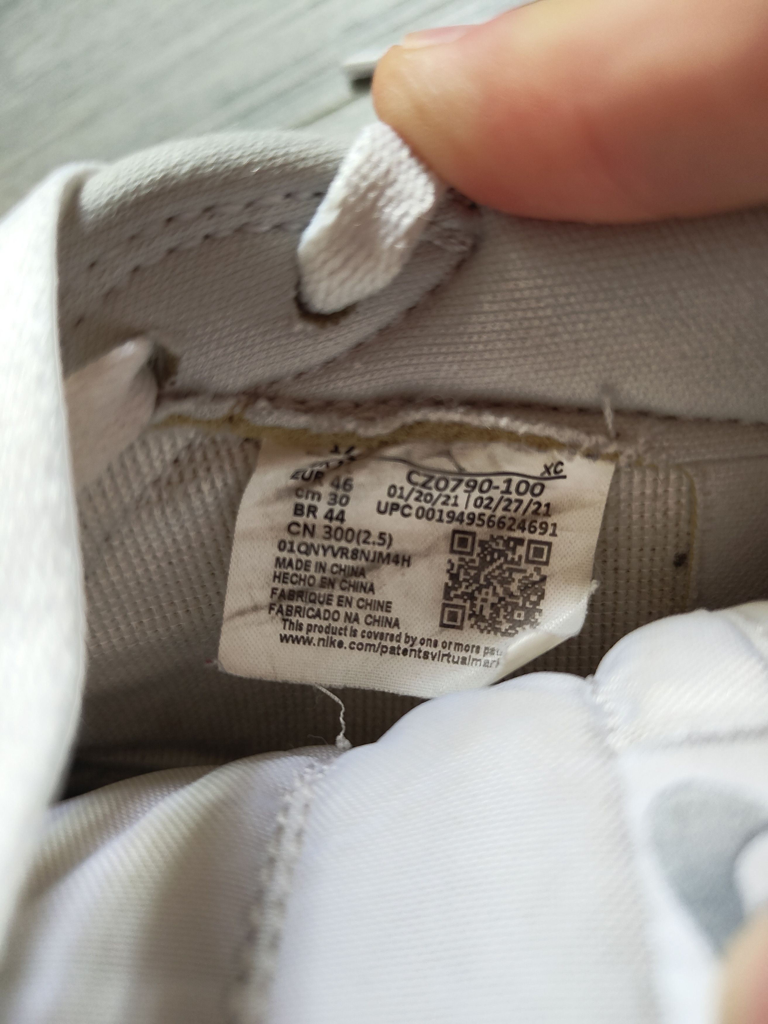 Jordan Brand Jordan 1 Low Neutral Grey OG 2021 Size US 12 / EU 45 - 9 Thumbnail