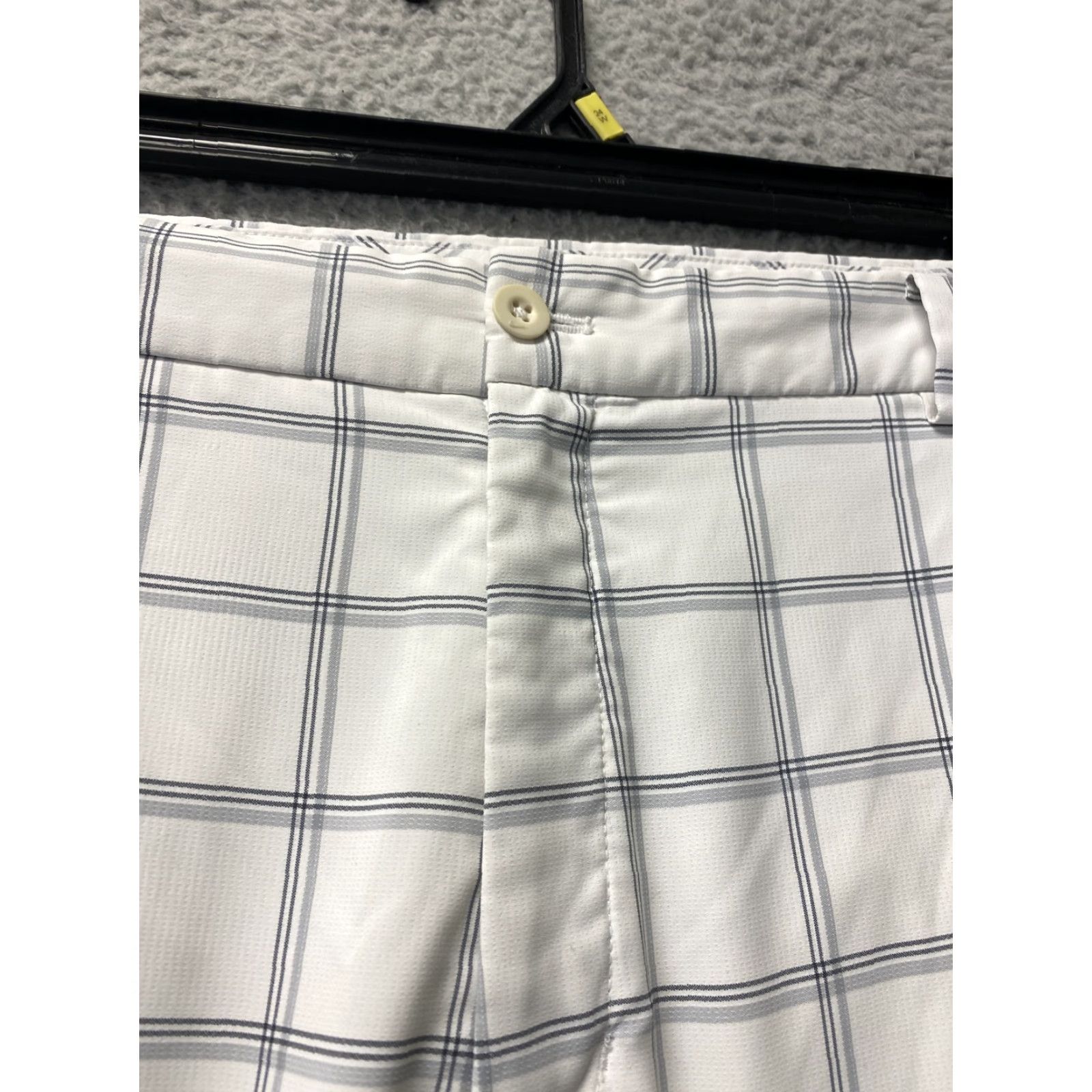 Nike Nike Shorts Mens 36 Adult Golf Athletic Outdoors Pockets Button Check / 108-3 Size US 36 / EU 52 - 2 Thumbnail