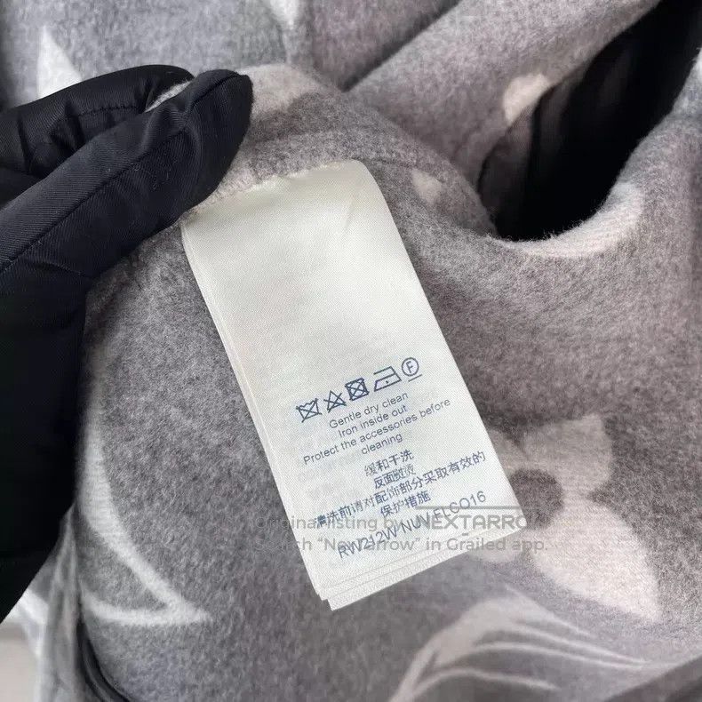 Louis Vuitton Louis Vuitton Light Grey Long Bathrobe Coat with Full Prin Size XS / US 0-2 / IT 36-38 - 8 Thumbnail