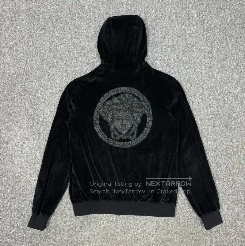 Versace Versace Black Velvet Hoodie for Men . Size US XS / EU 42 / 0 - 2 Thumbnail
