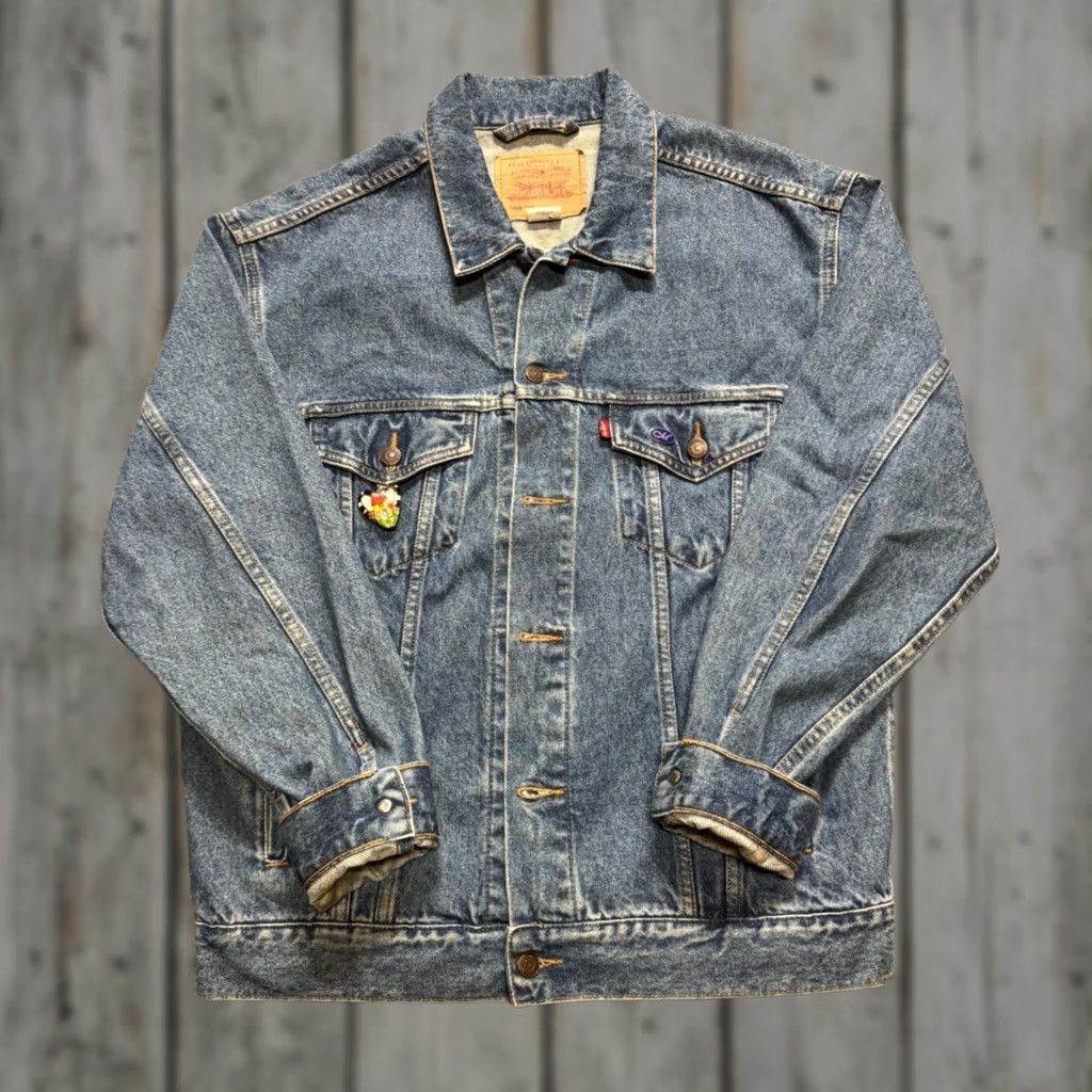 Denime VINTAGE Levi's Denim Trucker Jacket 70507 | Mens Size L USA Made Heavy Denim 90s Distressing Fade Pre-owned Size US L / EU 52-54 / 3 - 1 Thumbnail
