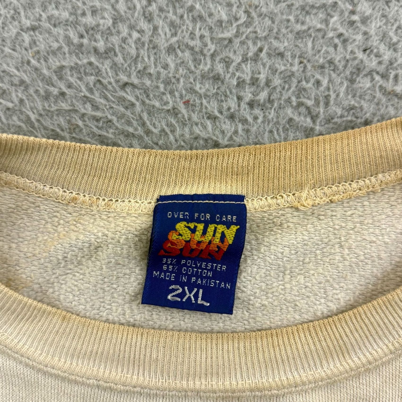 Vintage VINTAGE Sun Sweatshirt Crewneck Men 2XL Gray Fishing Outdoor 90s Bass Lake Resort Graphic Print Fashion Pullover Size US XXL / EU 58 / 5 - 7 Thumbnail