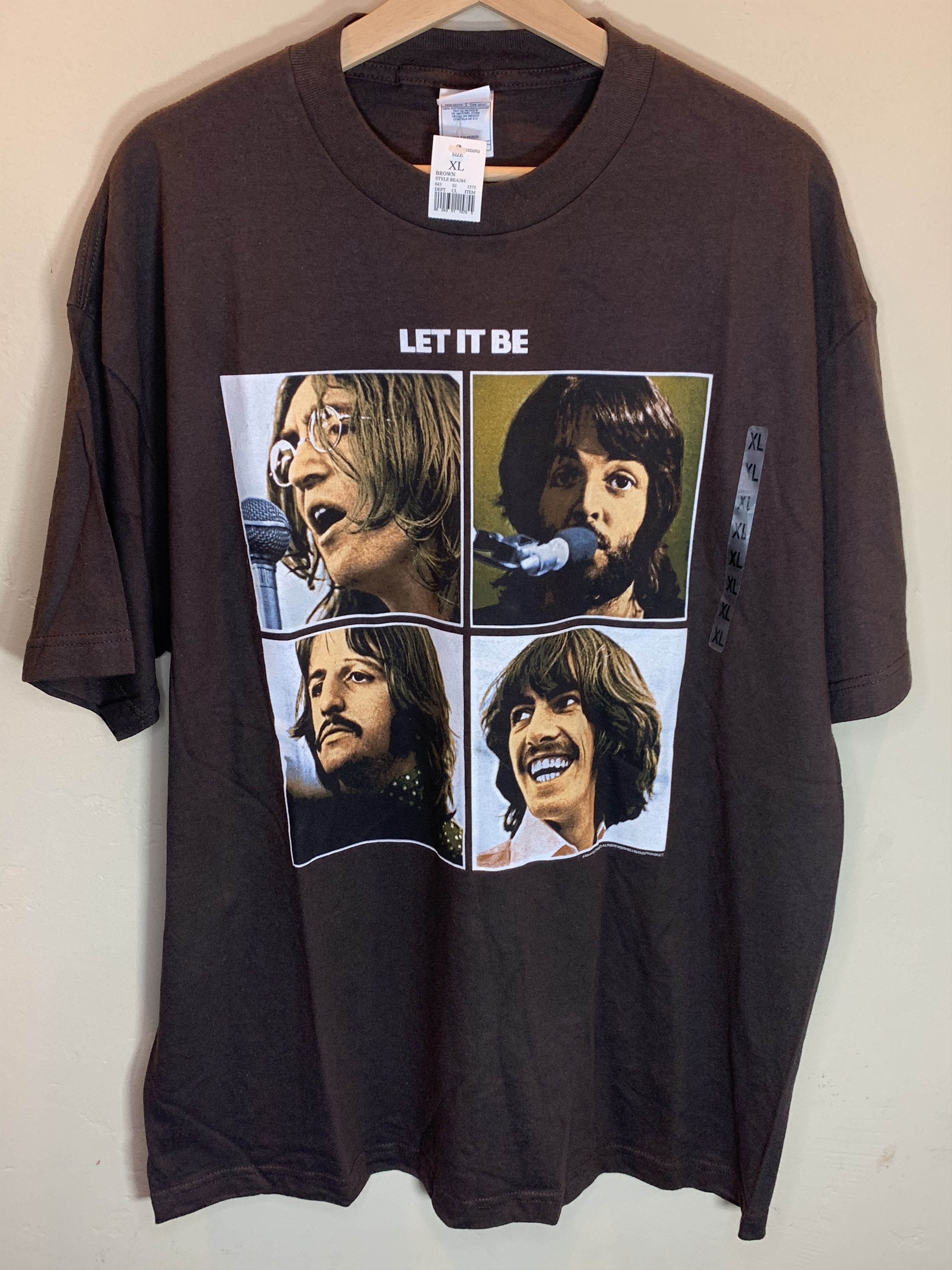 Band Tees RARE Vintage The Beatles Let It Be Portrait Band Art T-Shirt Size US XL / EU 56 / 4 - 1 Thumbnail