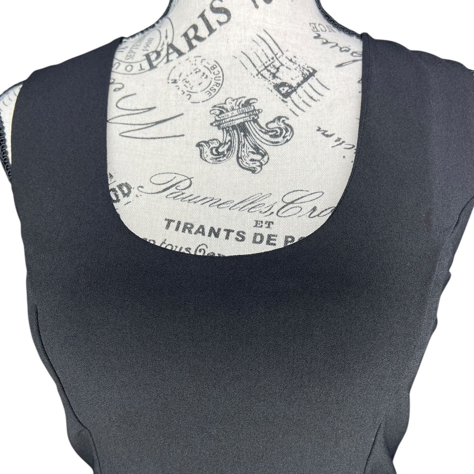 Krisa Open Cut Out Strap Back Scoop Neck Zip Side Crop Top Size S / US 4 / IT 40 - 8 Thumbnail