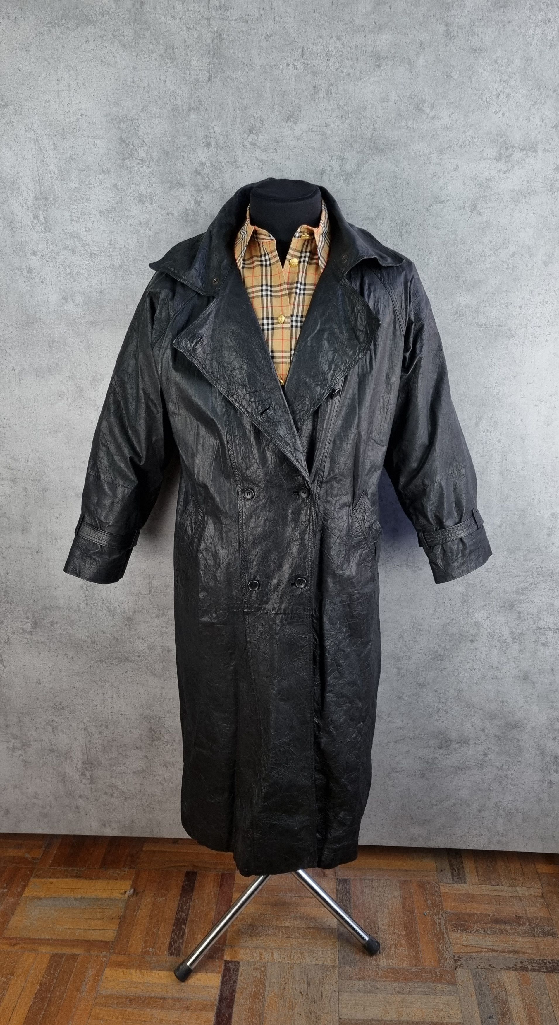 Japanese Brand Unique Double Breasted Long Leather Coat Vintage Trench Size US L / EU 52-54 / 3 - 24 Thumbnail