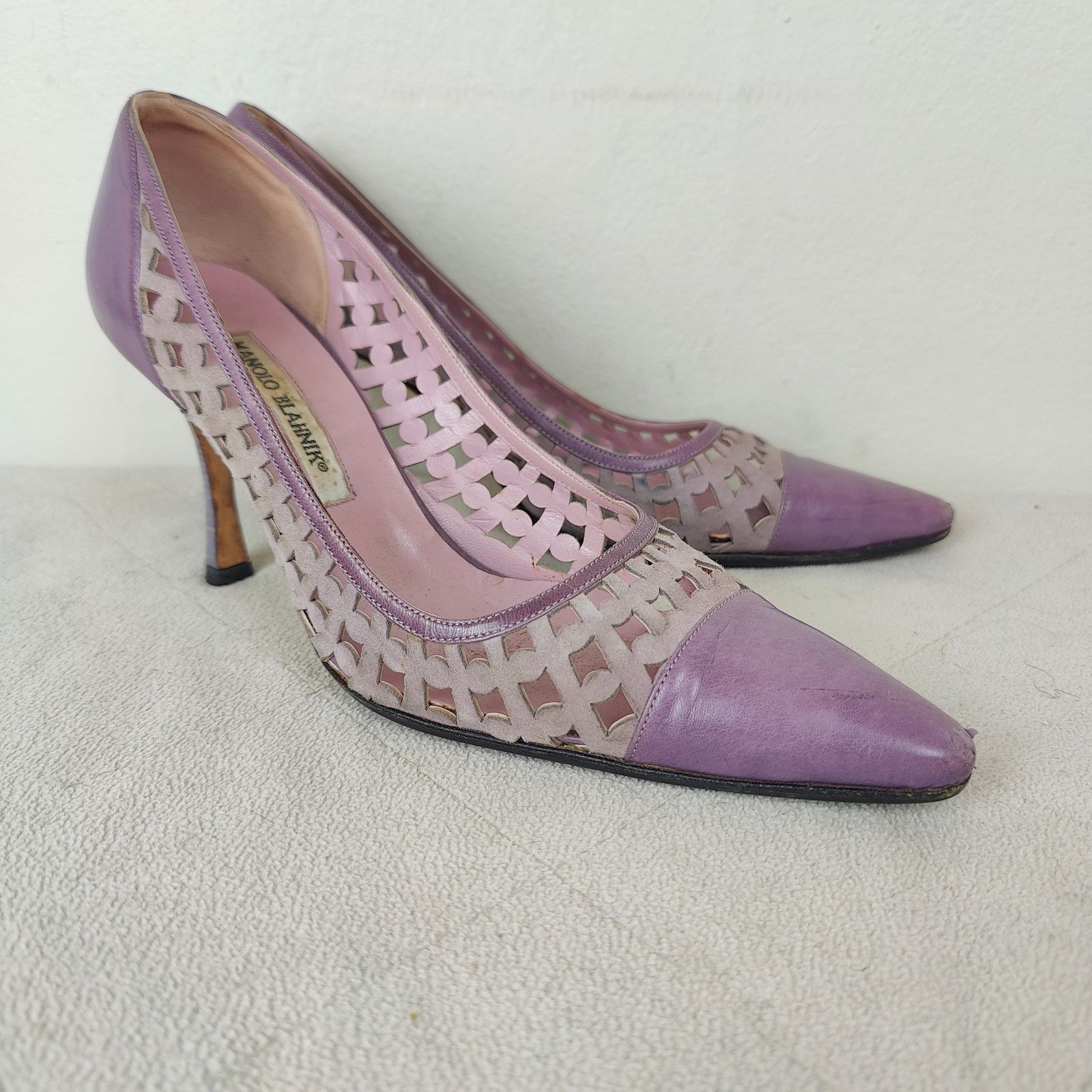 Other Manolo Blahnik Laser Cut Pumps Womens 37.5 7.5 Purple Size US 7.5 / IT 37.5 - 1 Thumbnail