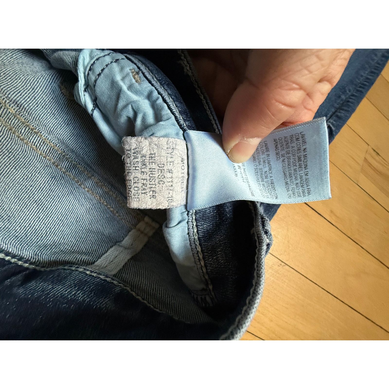 MOTHER MOTHER The Hustler Ankle Fray High Rise Flare Jeans Size 31 Size 31" - 3 Thumbnail