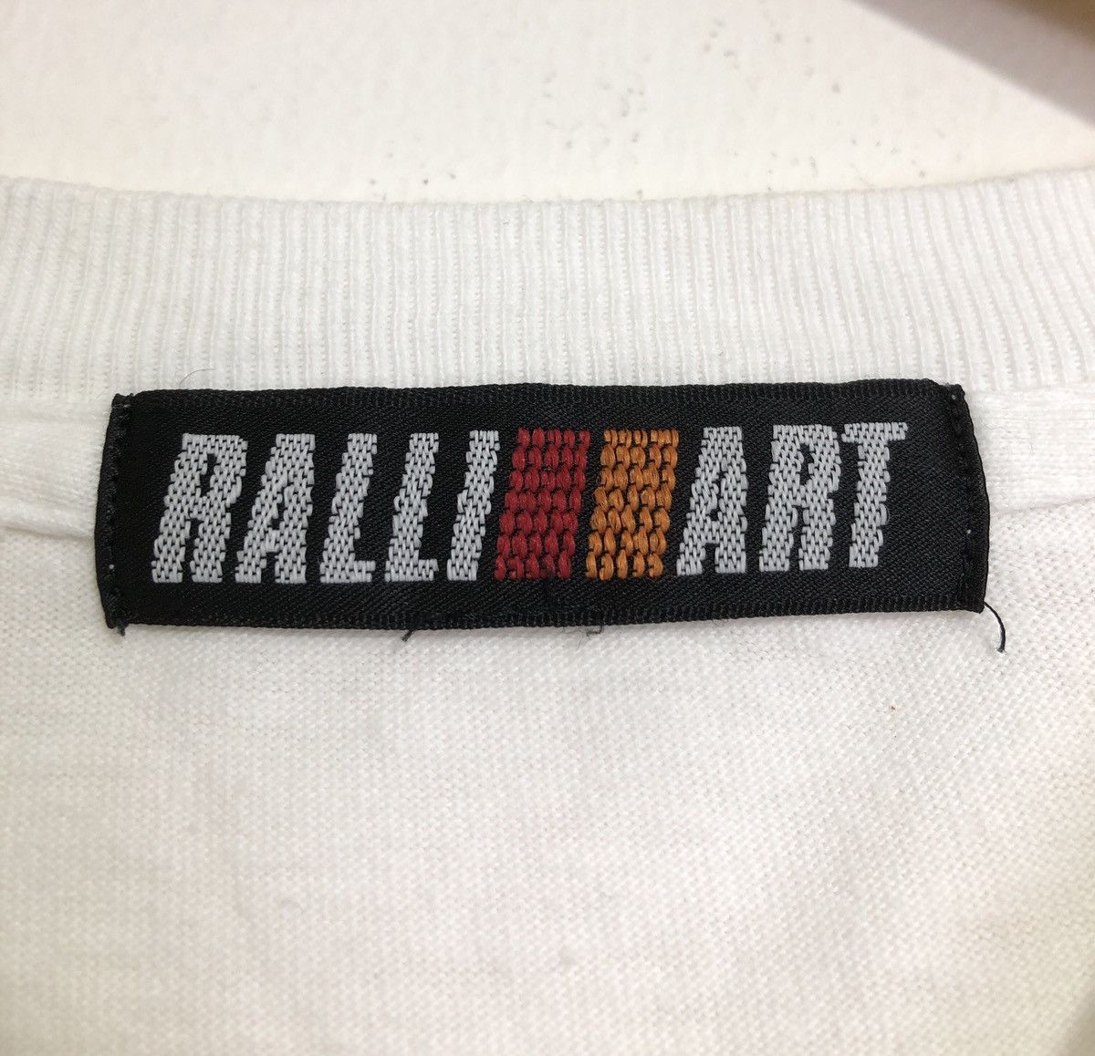 Vintage Vintage Dakar Pajero Mitsubishi Ralli art T-Shirt Size US L / EU 52-54 / 3 - 5 Thumbnail