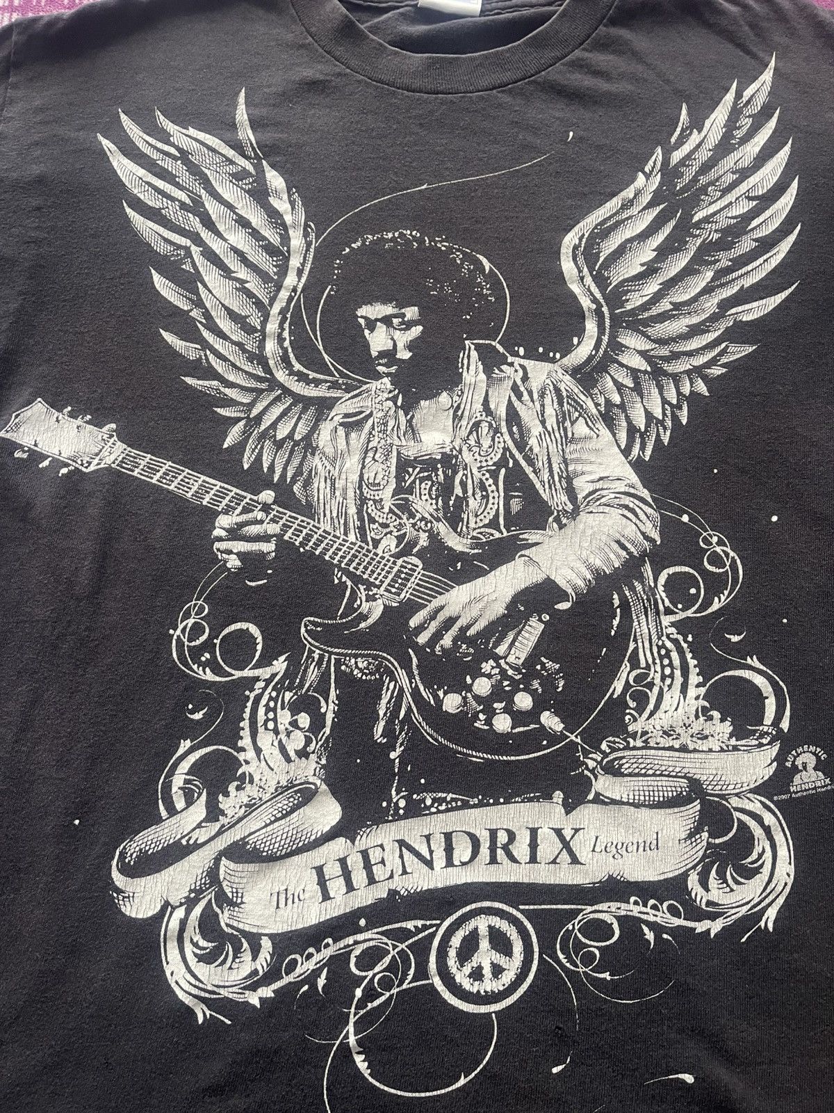Band Tees × Jimi Hendrix × Vintage VINTAGE Y2K DISTRESSED JIMI HENDRIX LEGEND TEE VERY RARE Size US M / EU 48-50 / 2 - 2 Thumbnail