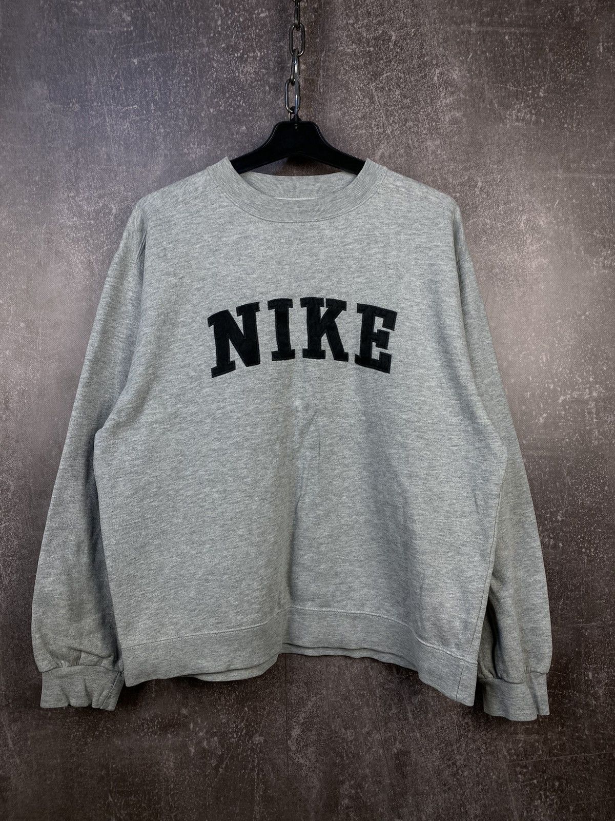 Nike × Vintage RARE Vintage Nike Sweatshirt Big Embroidered Logo Size XL Size US S / EU 44-46 / 1 - 1 Thumbnail