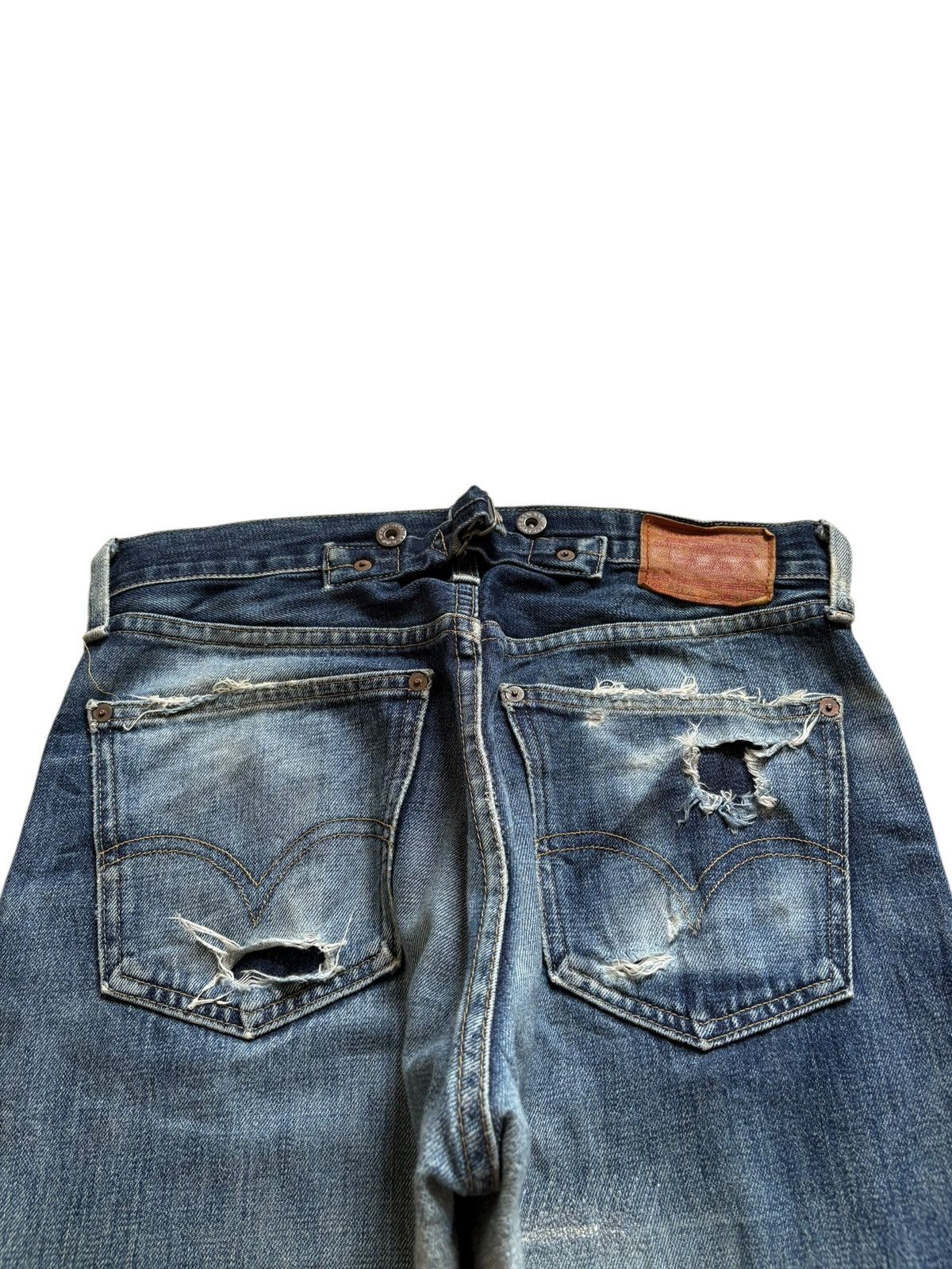 Levi's Vintage 80s Levis 702 Selvedge Buckle Back Distress Jean Size US 31 - 8 Thumbnail