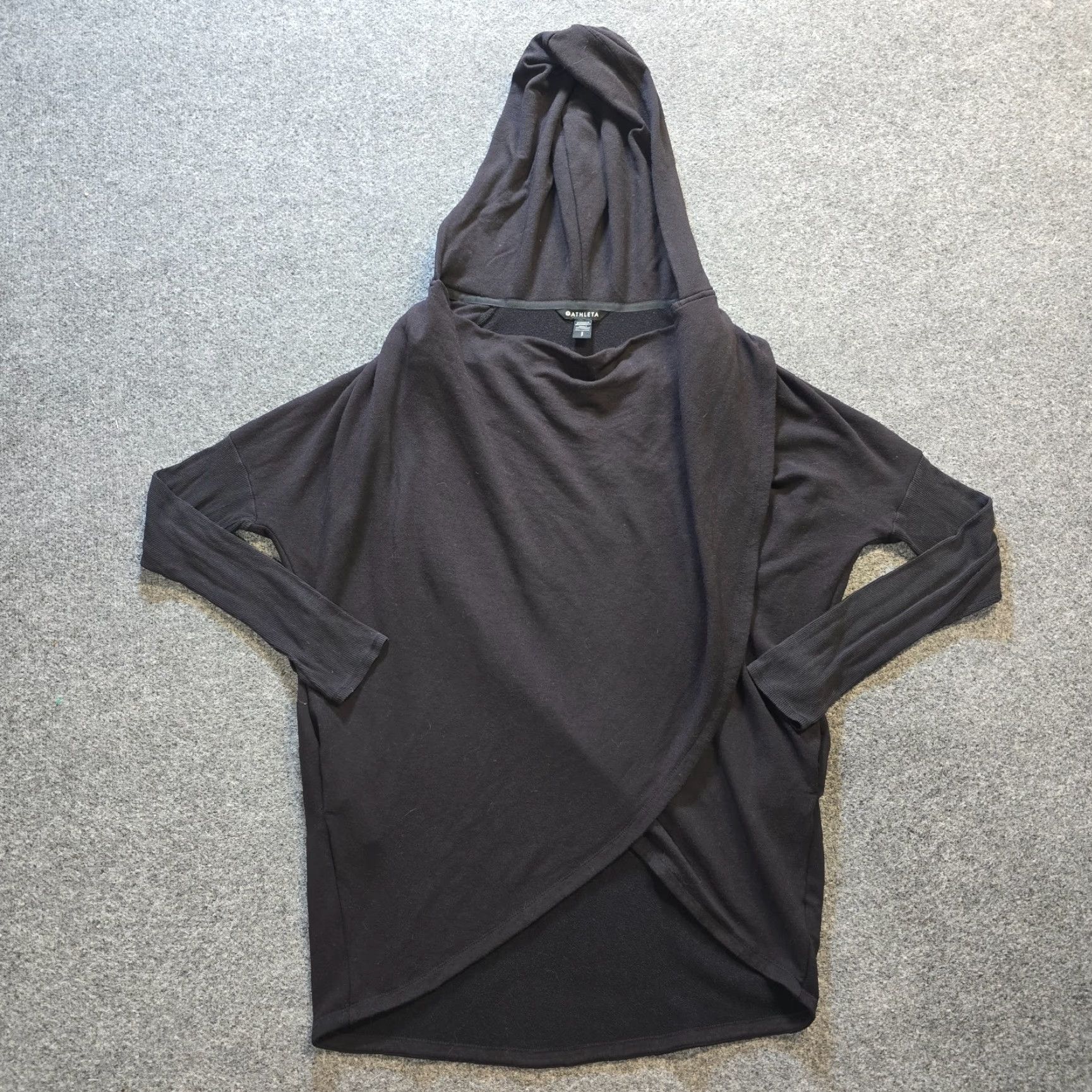 Athleta Athleta Hoodie Sweatshirt Womens Small Black Purana Wrap Casual Activewear, Relaxed Fit, Hooded, Stretch, Solid, Pullover, Long Sleeve, Tie-Dyed? Size S / US 4 / IT 40 - 2 Thumbnail