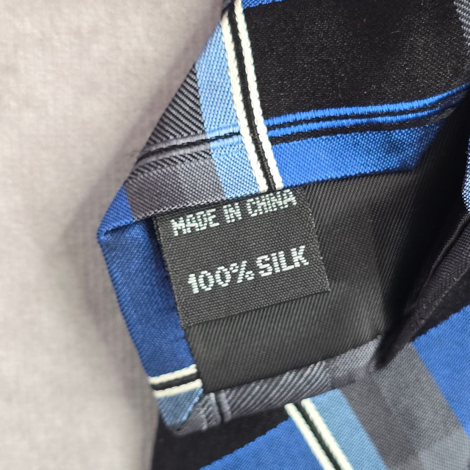 Arrow Arrow Blue Gray Black Plaid Tartan 100% Silk Men's Neck Tie Size 28 - 5 Thumbnail