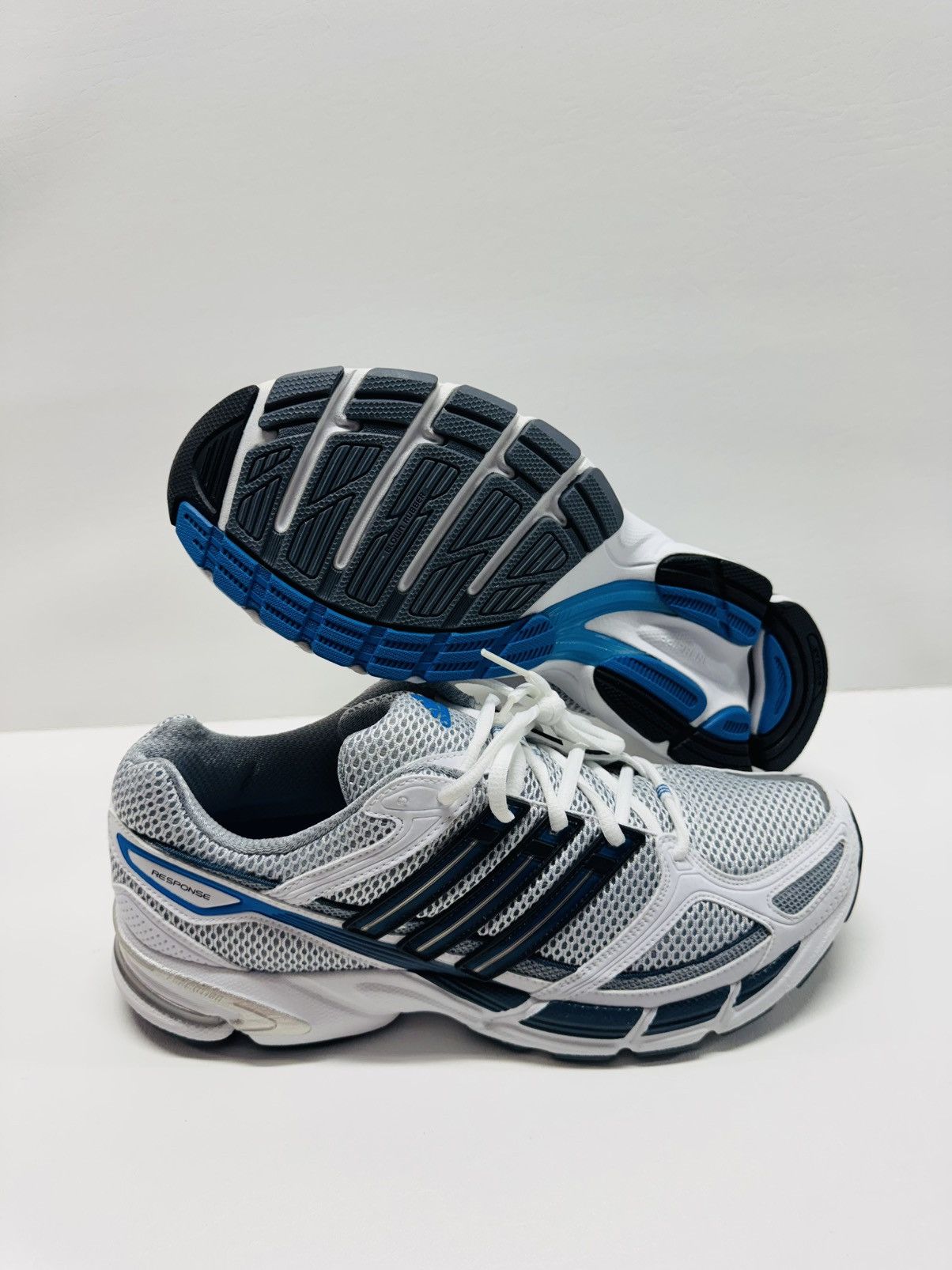 Adidas Adidas Response Cushion 18 Size US 11 / EU 44 - 1 Thumbnail