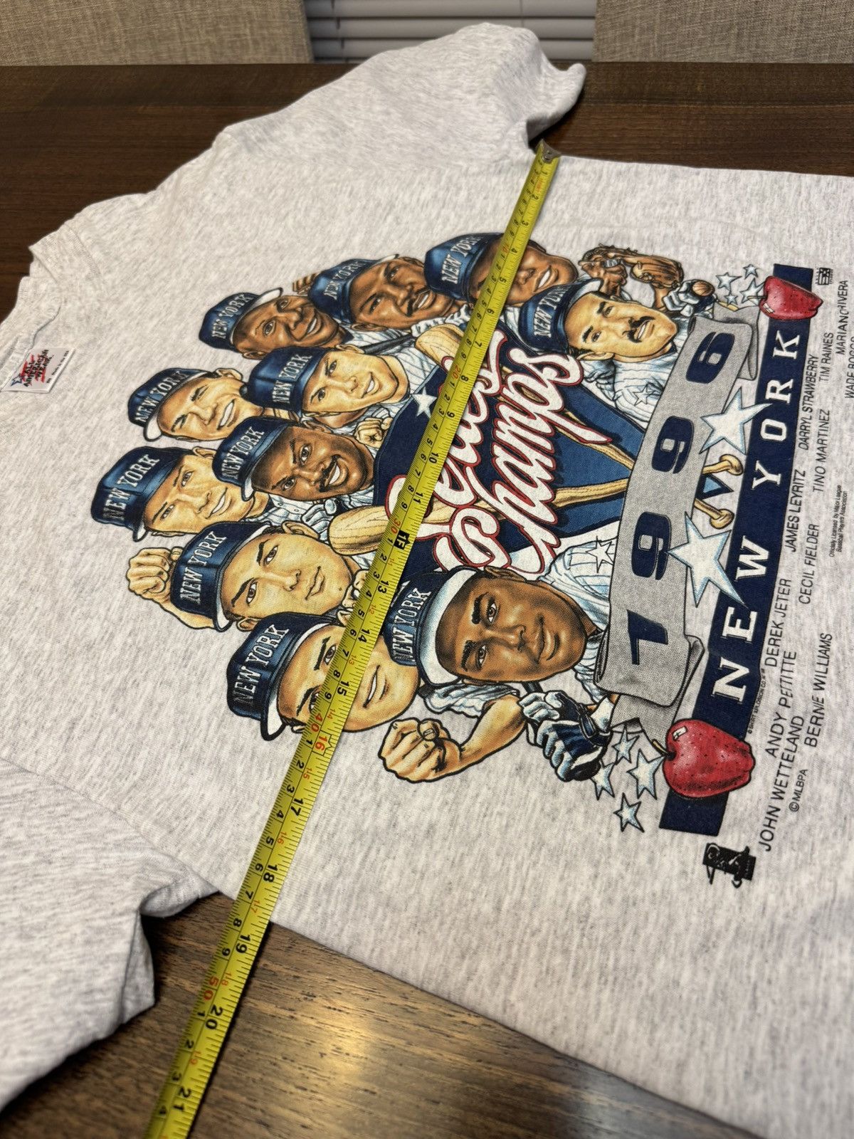 MLB Vintage New York Yankees World Series 1996 Tee Shirt Size US M / EU 48-50 / 2 - 5 Thumbnail