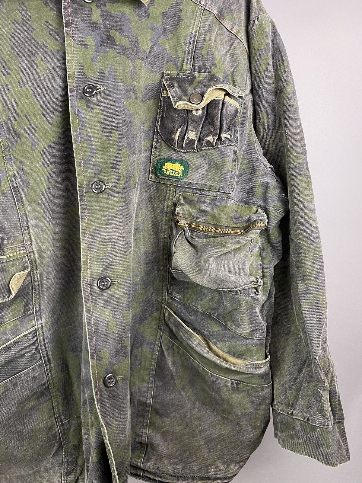 Vintage Rare Vintage Distressed Camo Hunting Jacket – Multi-Pocket Size US L / EU 52-54 / 3 - 3 Thumbnail