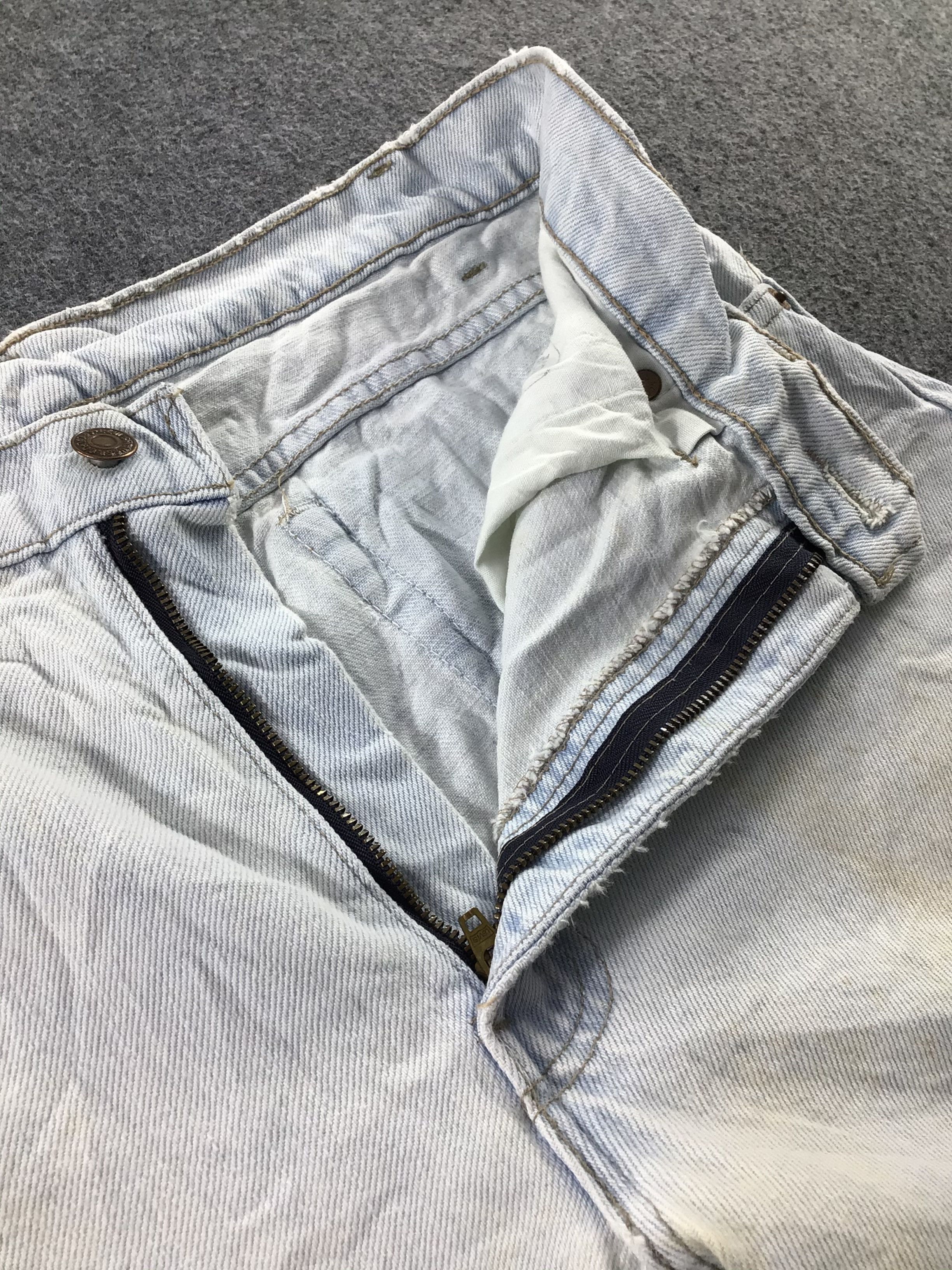 Levi's Vintage Light Wash Levis 511 Jeans-JM748 Size US 31 - 8 Thumbnail