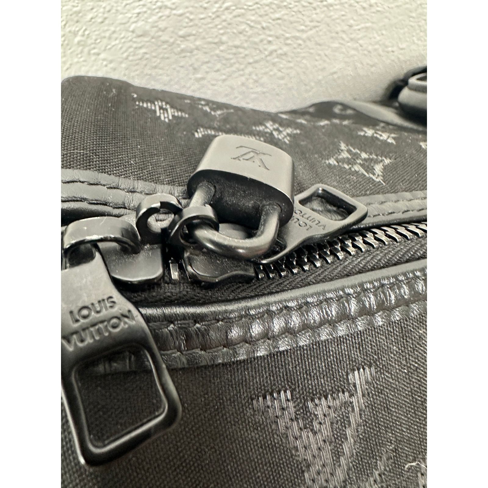 Louis Vuitton Louis Vuitton Keepall Light Up Bandoulière 50 Fiber Optic Size ONE SIZE - 19 Thumbnail