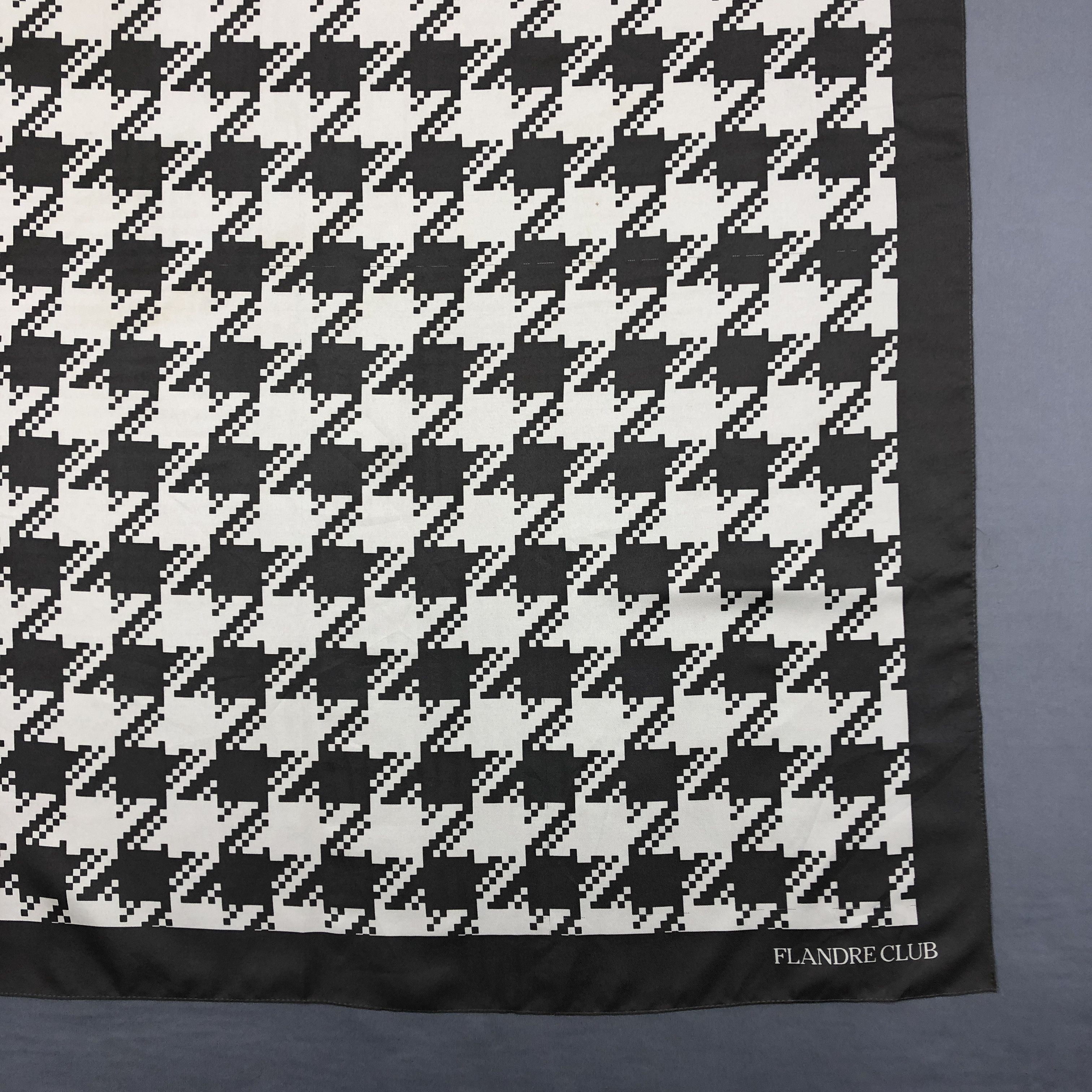 Japanese Brand Vintage Houndstooth SILK Scarf Twill Stole Wraps Scarves Size ONE SIZE - 4 Thumbnail