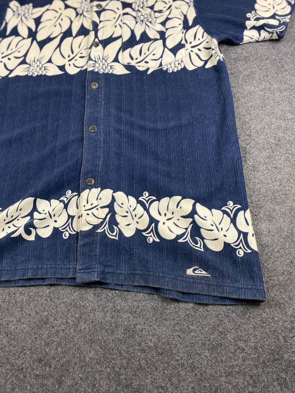 Quicksilver vintage quicksilver hawaiian shirt very nice design Size US L / EU 52-54 / 3 - 3 Thumbnail