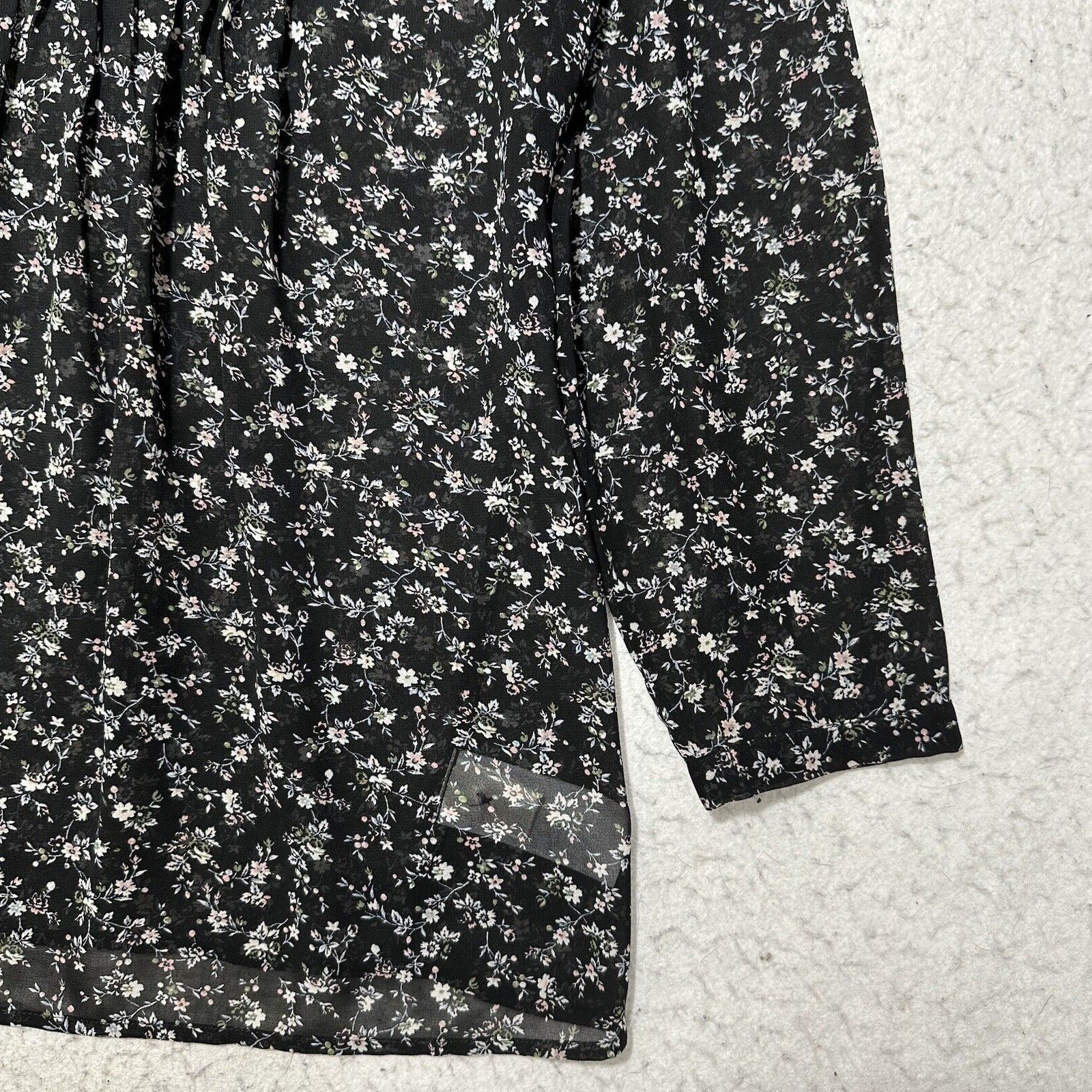 Gap GAP XS Black Crewneck Ruffle Long Sleeve Top Floral Blouse Size XS / US 0-2 / IT 36-38 - 6 Thumbnail