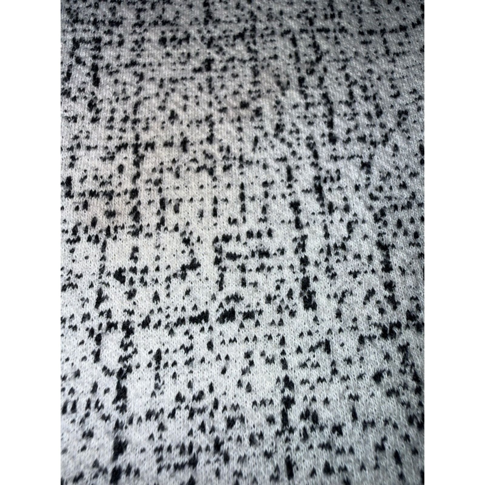 Express EXPRESS COLUMNIST ANKLE BLACK WHITE TEXTURED PRINT PANTS 8 Size 30" / US 8 / IT 44 - 2 Thumbnail