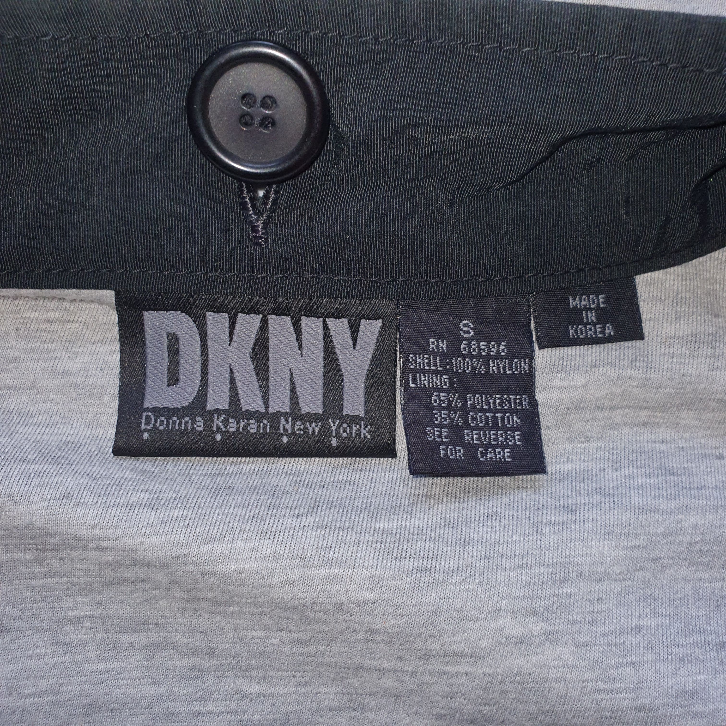 DKNY Vintage DKNY Sport 1990s Windbreaker Jacket size Small Size US S / EU 44-46 / 1 - 9 Thumbnail