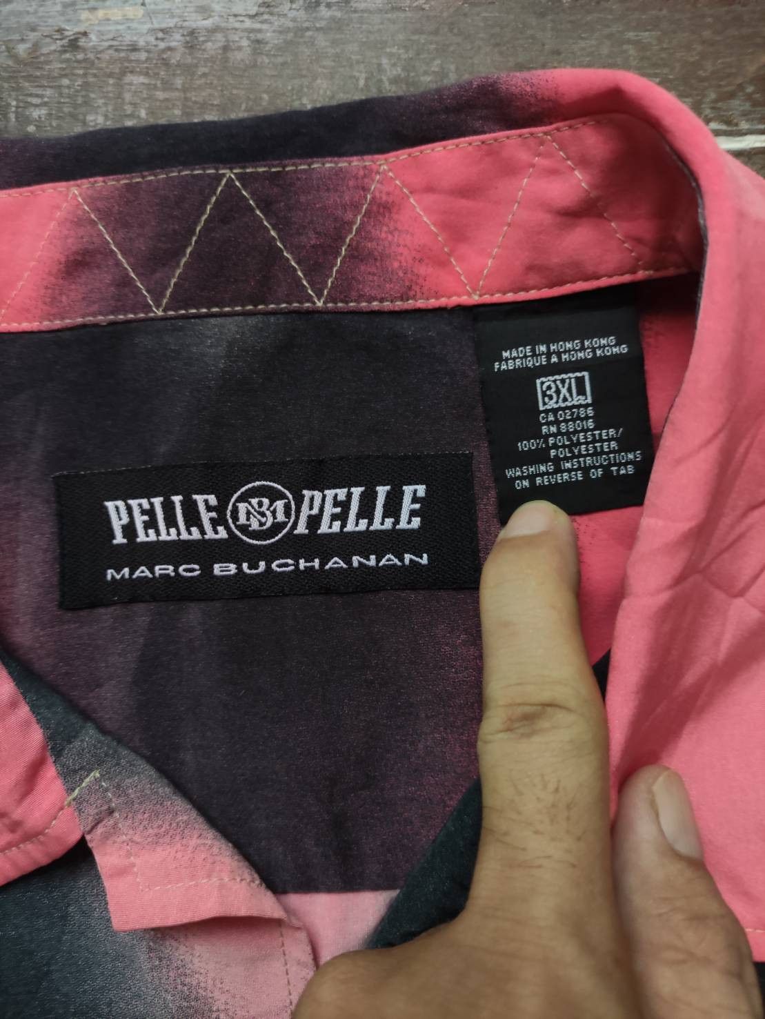 Pelle Pelle Vtg 90's Marc Buchanan Pelle Pelle " Totem Pole " Gradient Size US XXL / EU 58 / 5 - 5 Thumbnail