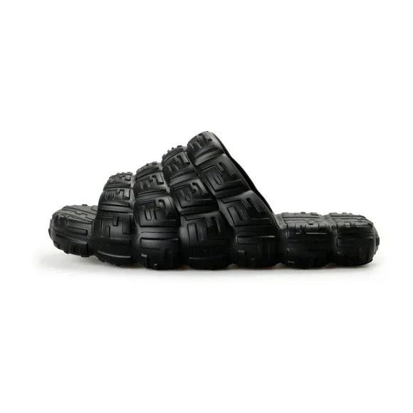 Fendi o1w1db10325 7X1573 Slides in Black Size US 8 / EU 41 - 3 Thumbnail