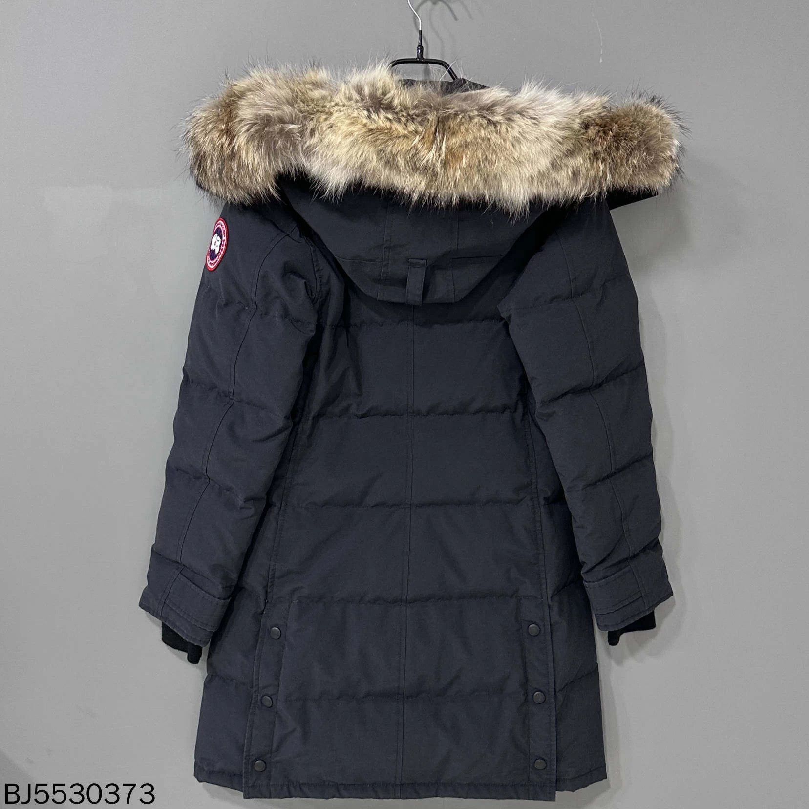 Canada Goose Canada Goose Mid-Length Fur Collar Logo Puffer XS 98 New Size XS / US 0-2 / IT 36-38 - 2 Thumbnail