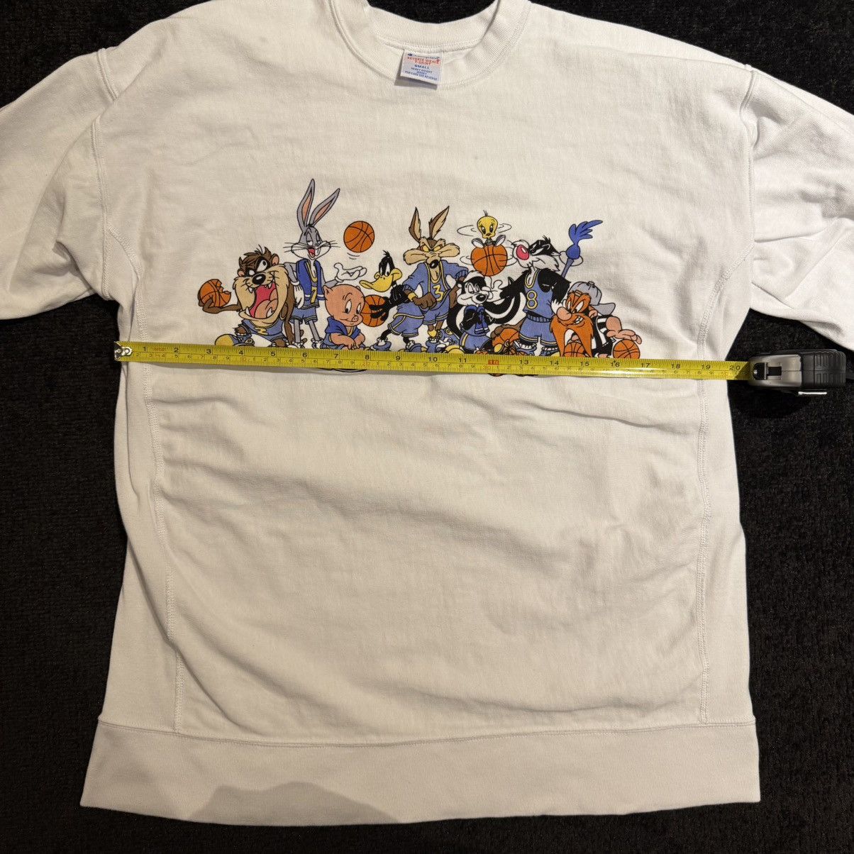Champion Vintage champion, Looney Tunes crewneck Size US S / EU 44-46 / 1 - 7 Thumbnail
