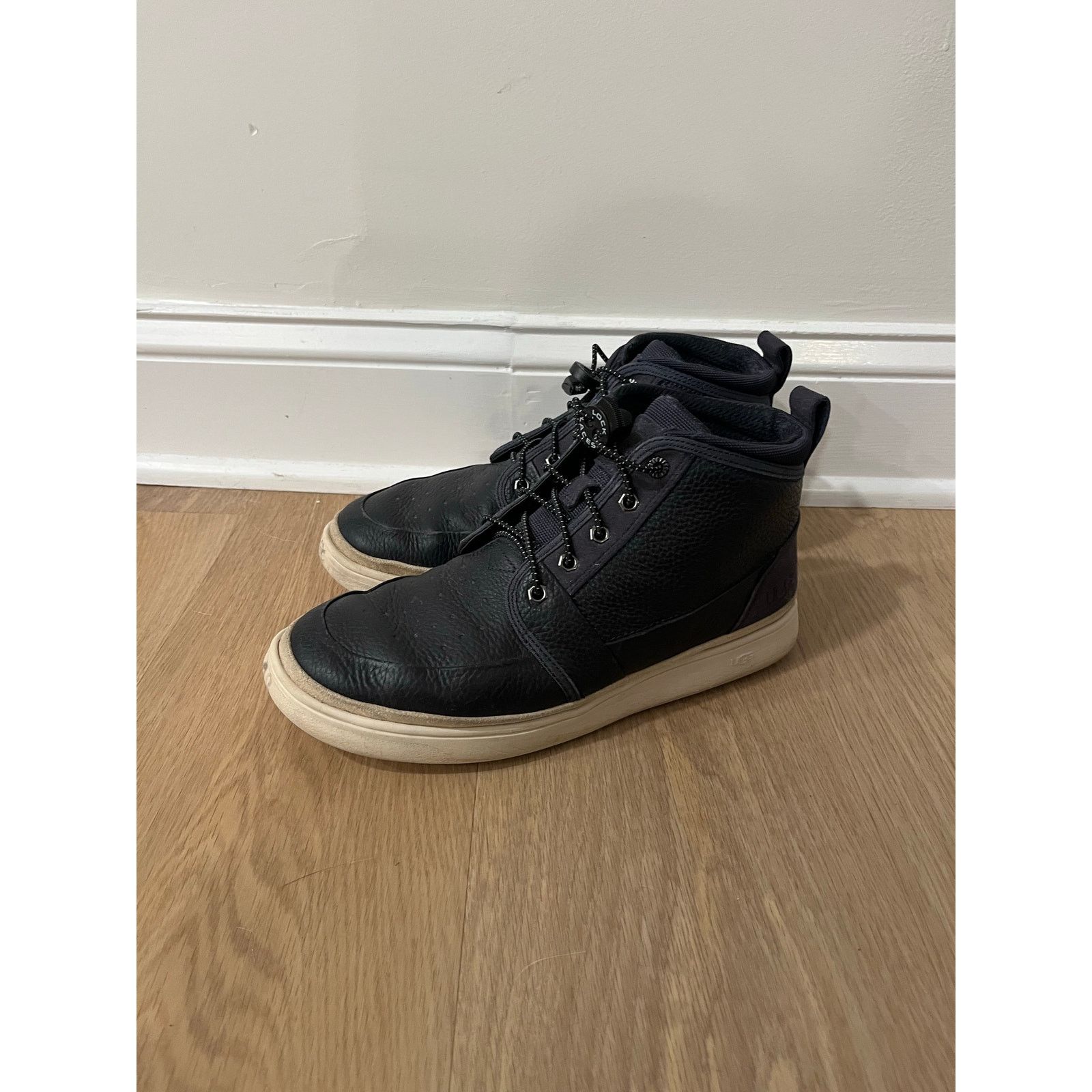 Ugg Men UGG Australia Cali Hyperion Chukka Waterproof Size US 9 / EU 42 - 1 Thumbnail