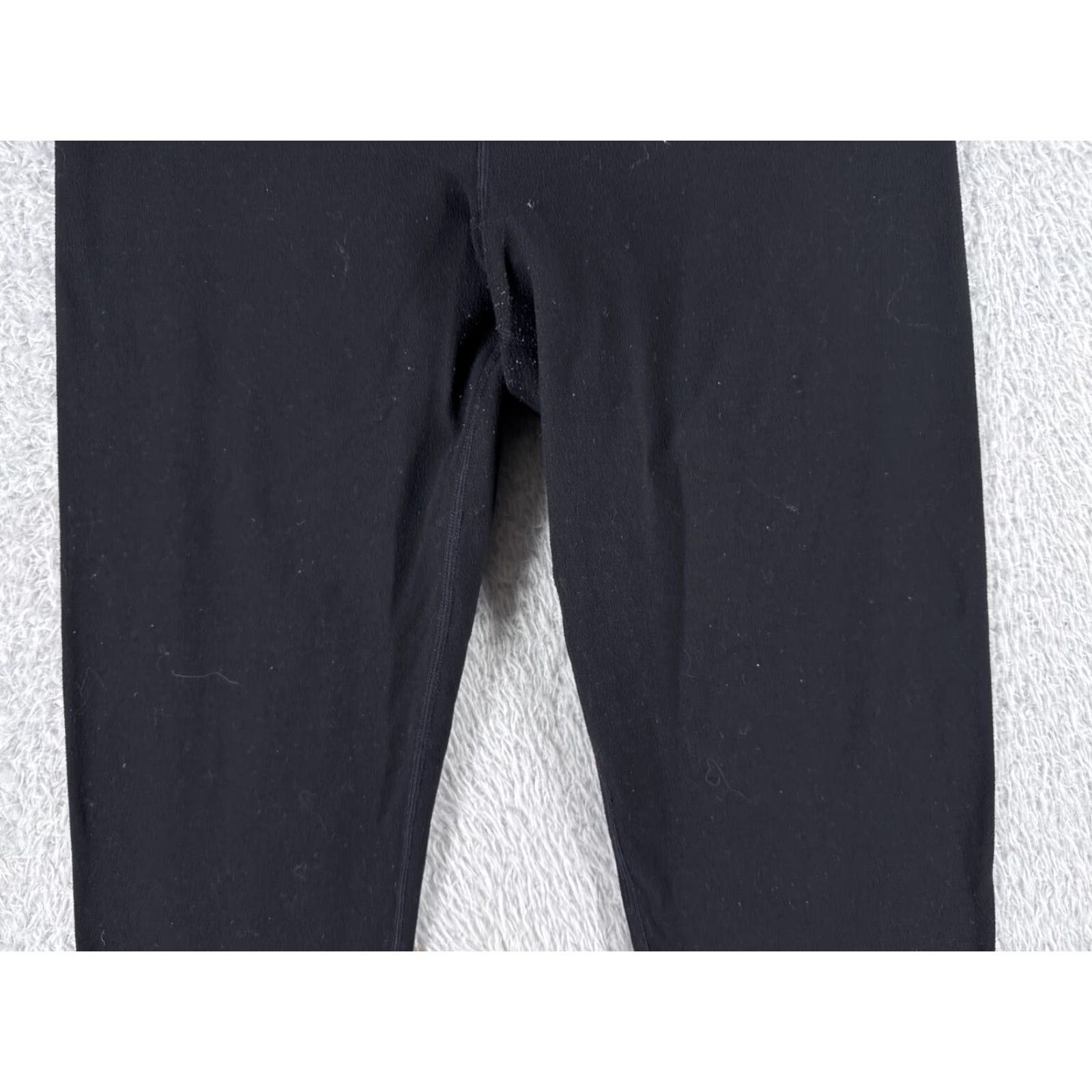 Lululemon Lululemon Wunder Under Crop 21" Black Women 6 Pant YogaLuon Stretch Athletic Slim Straight Cropped Inseam 21" Size 28" / US 6 / IT 42 - 3 Thumbnail