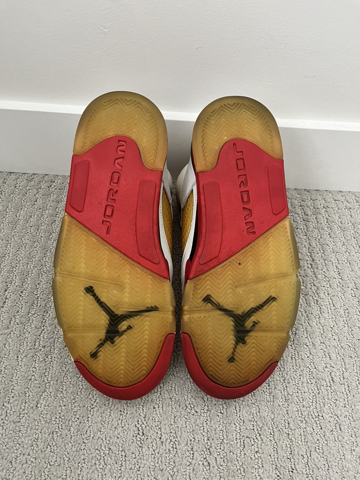 Jordan Brand Air Jordan 5 OG Fire Red (Black Tongue) Size 9 US Size US 9 / EU 42 - 5 Thumbnail