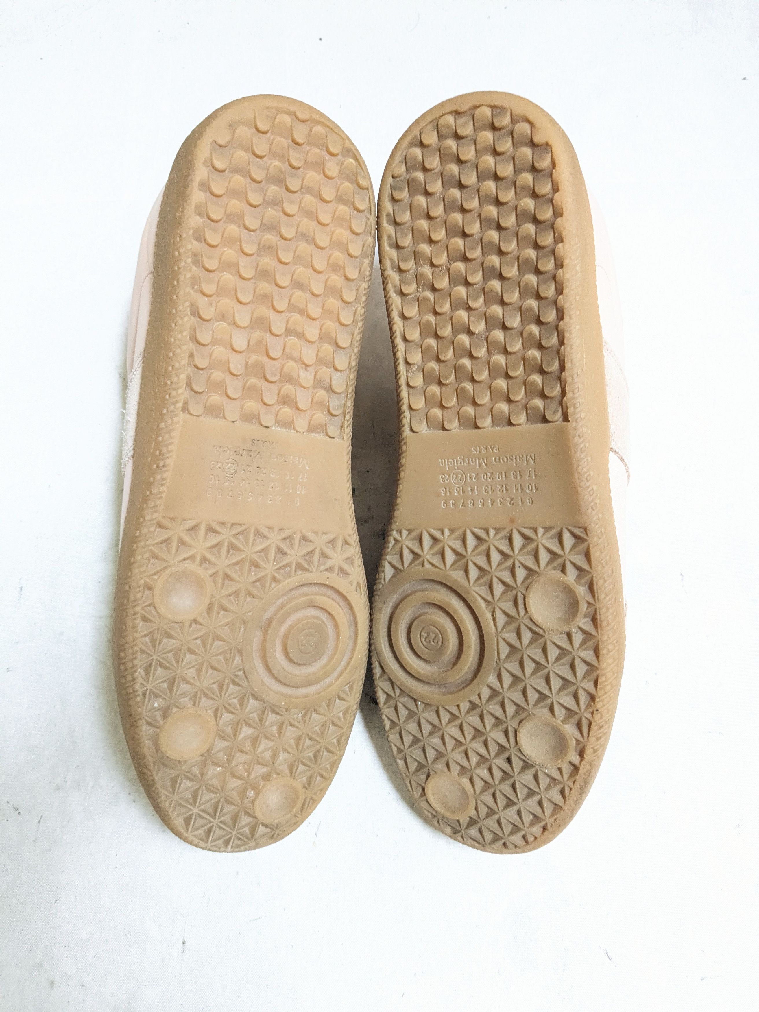 Maison Margiela Maison Margiela Replica GAT Pink 9 42 Low Tops Gum Size US 9 / EU 42 - 15 Thumbnail