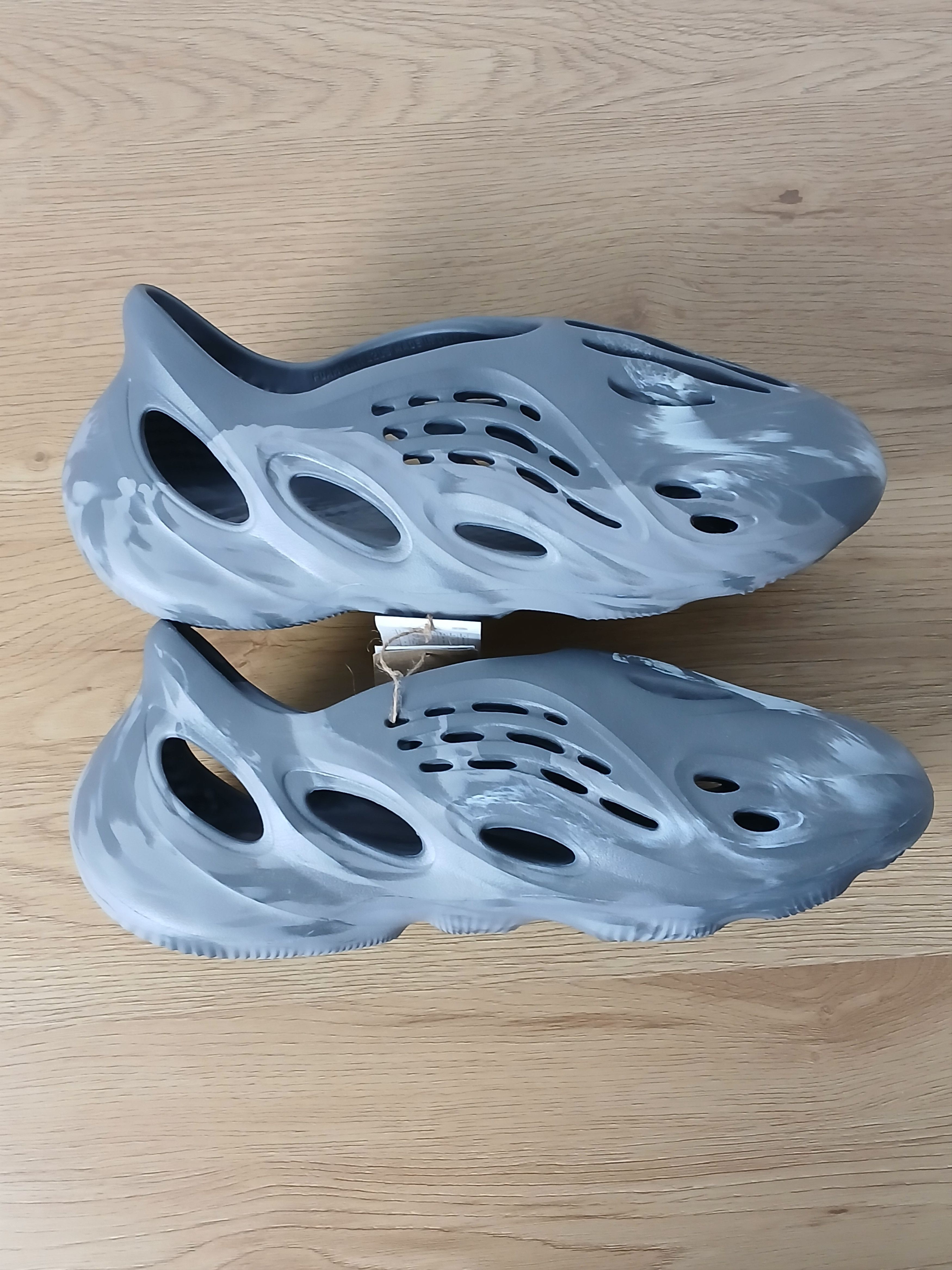 Adidas × Kanye West × Yeezy New Adidas Yeezy Foam Runner Size US 12 / EU 45 - 3 Thumbnail