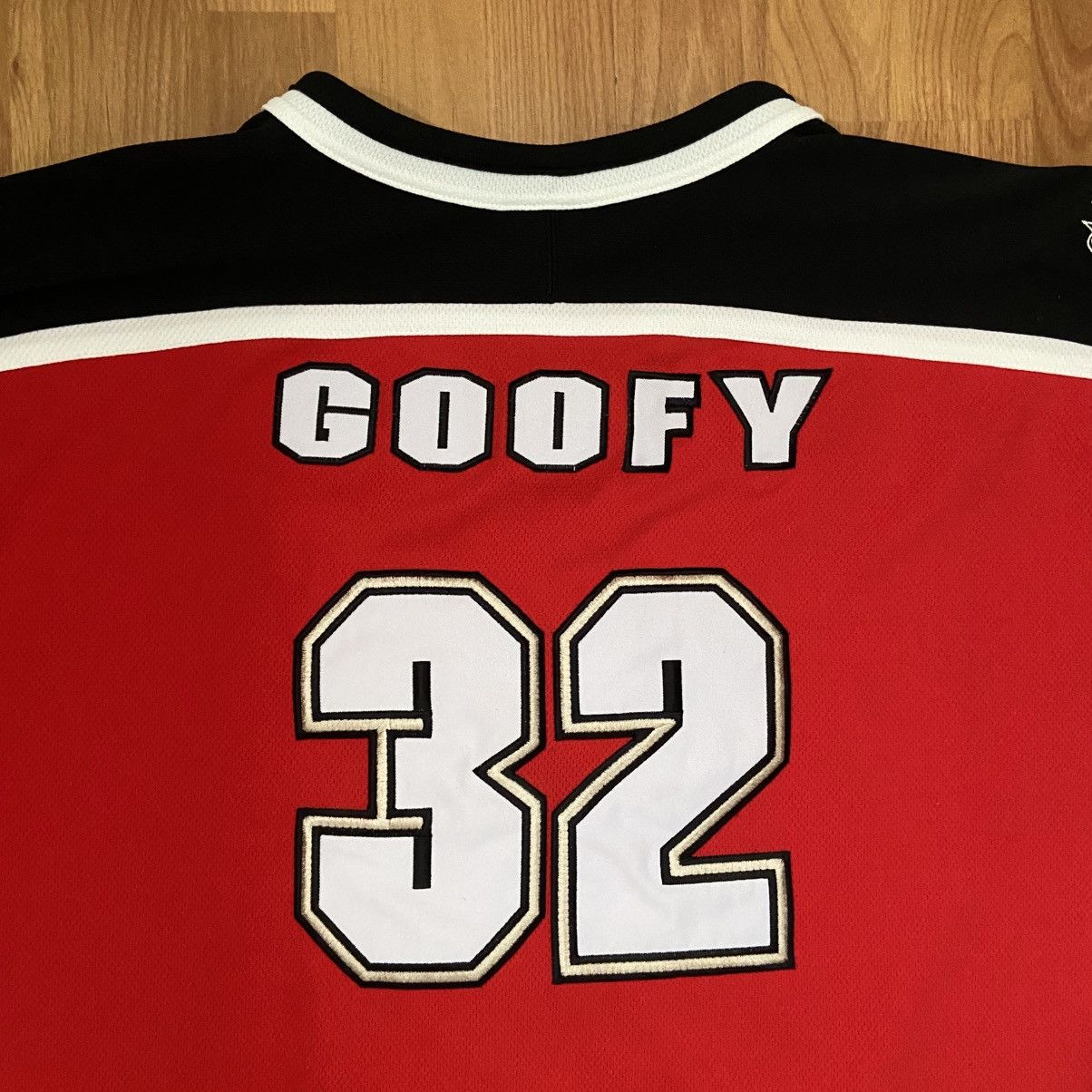 Disney Disney Goofy Guardians #32 Vintage Hockey Jersey Men’s XL Size US XL / EU 56 / 4 - 5 Thumbnail