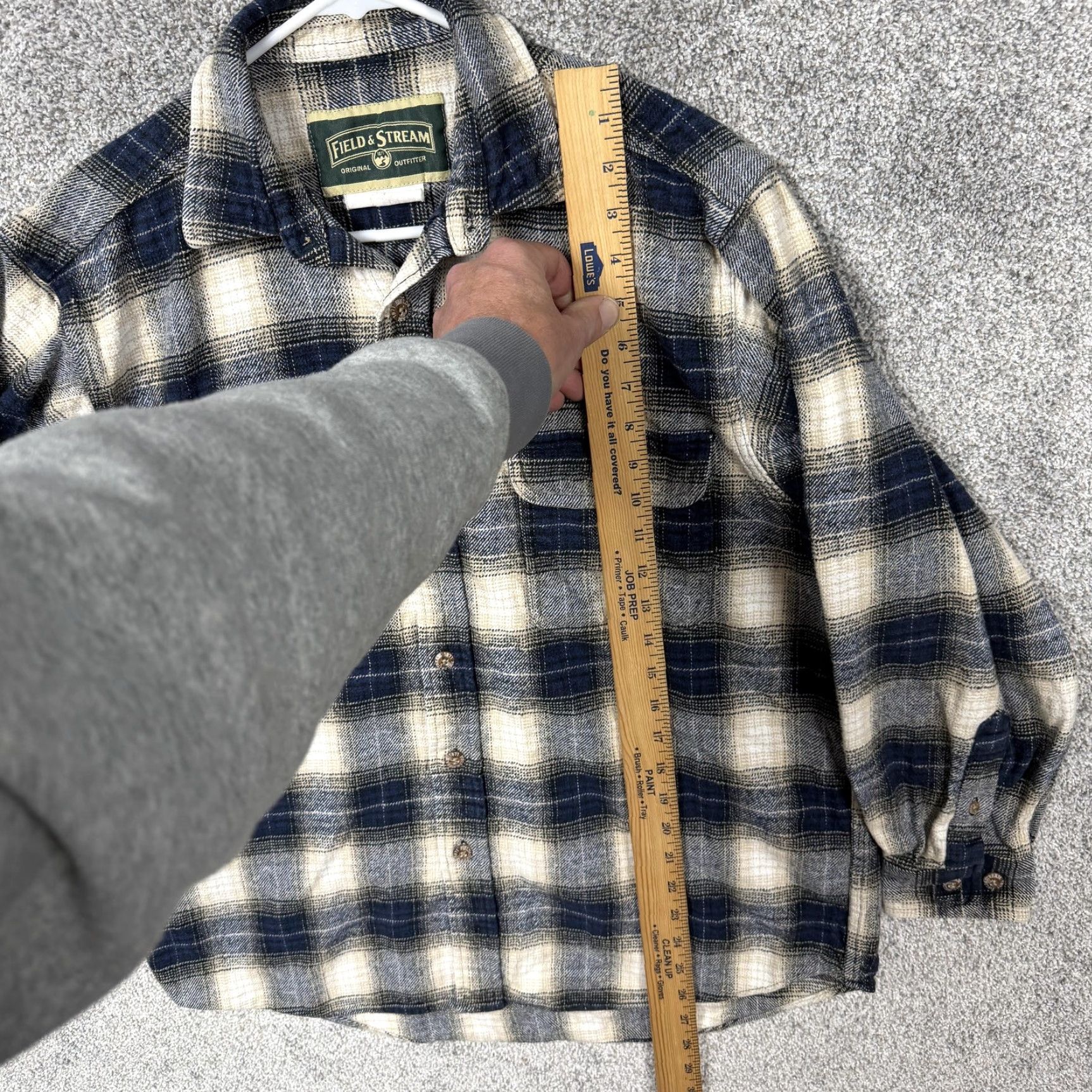 Vintage VINTAGE Field & Stream Flannel Shirt Mens 44 Blue Tan Plaid Button Up Workwear Outdoors Size US XXL / EU 58 / 5 - 2 Thumbnail