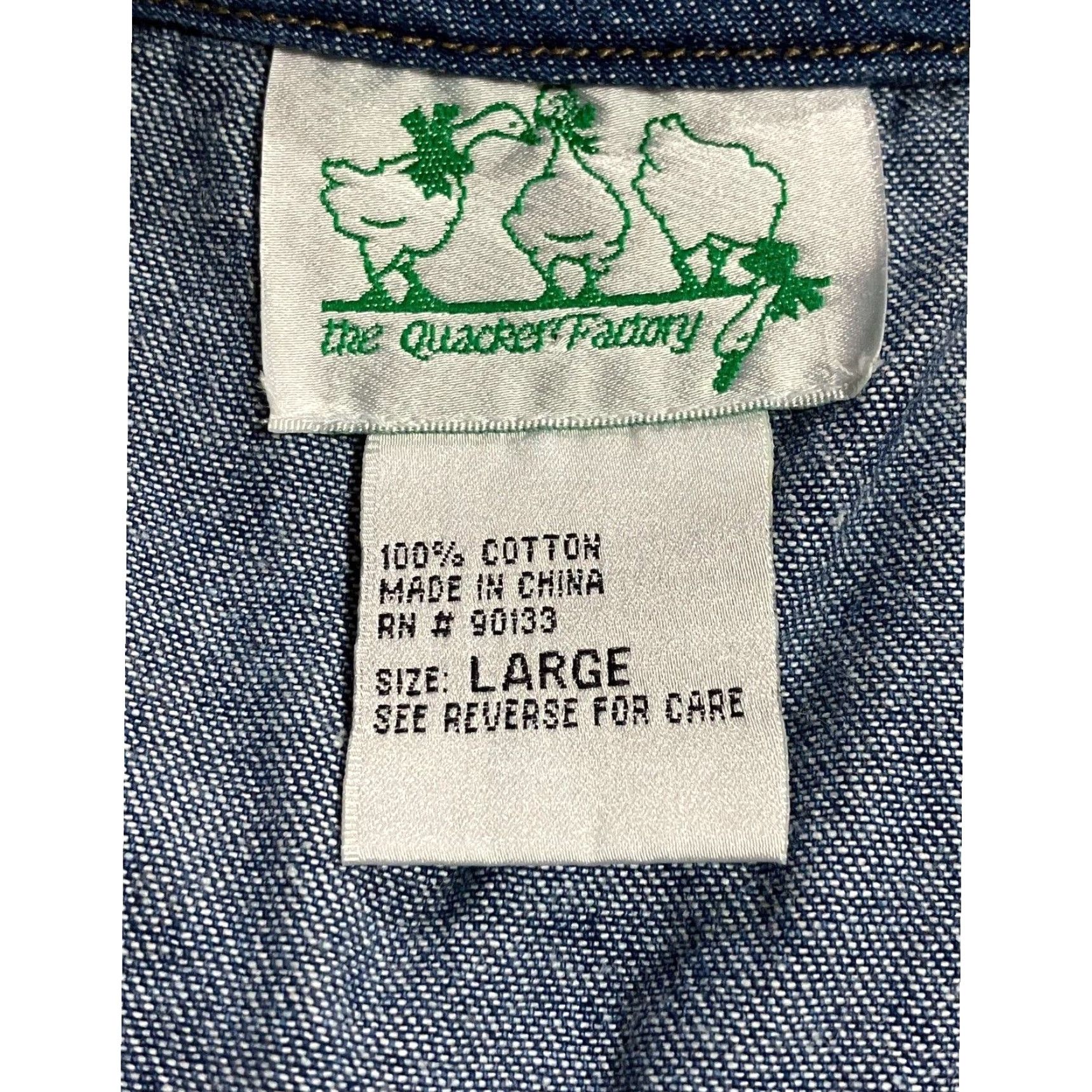 Quacker Factory VINTAGE Quacker Factory Denim Christmas Vest L Women Blue Sequin Santa Noahs Ark 80s 90s Vest Mens Womens Girls Size L / US 10 / IT 46 - 3 Thumbnail