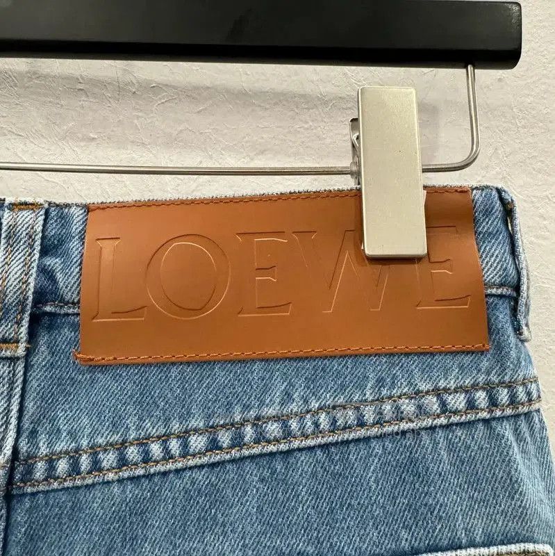 Loewe Loewe Women's Blue Denim Jeans . Size 28" / US 6 / IT 42 - 4 Thumbnail