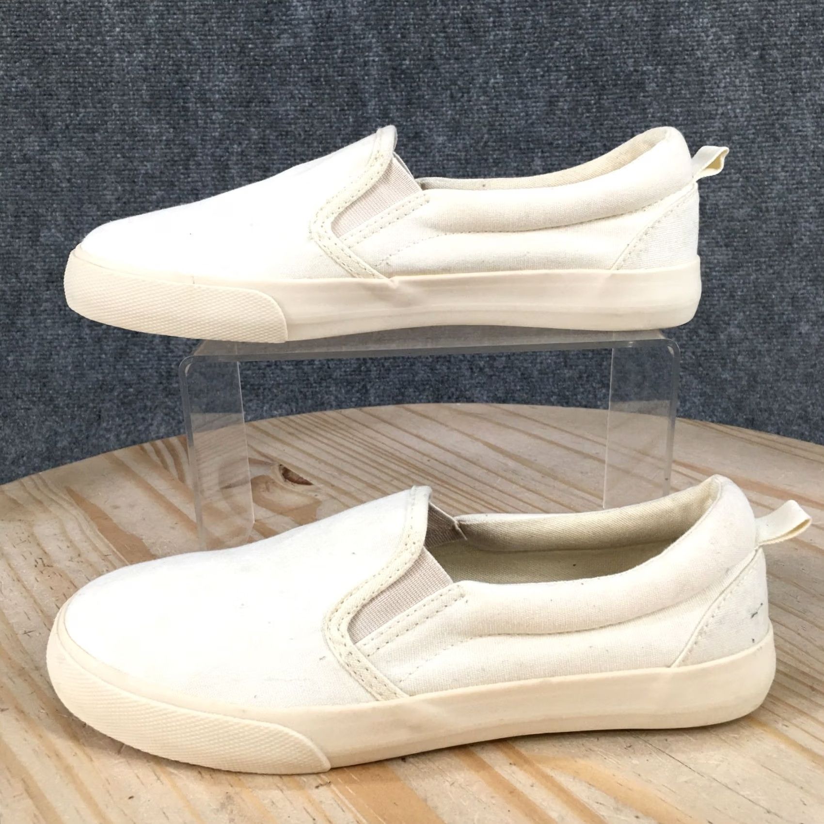Vintage A New Day Shoes Womens 6 Casual Comfort Slip On Low Top Sneakers White Canvas Size M / US 6-8 / IT 42-44 - 2 Thumbnail