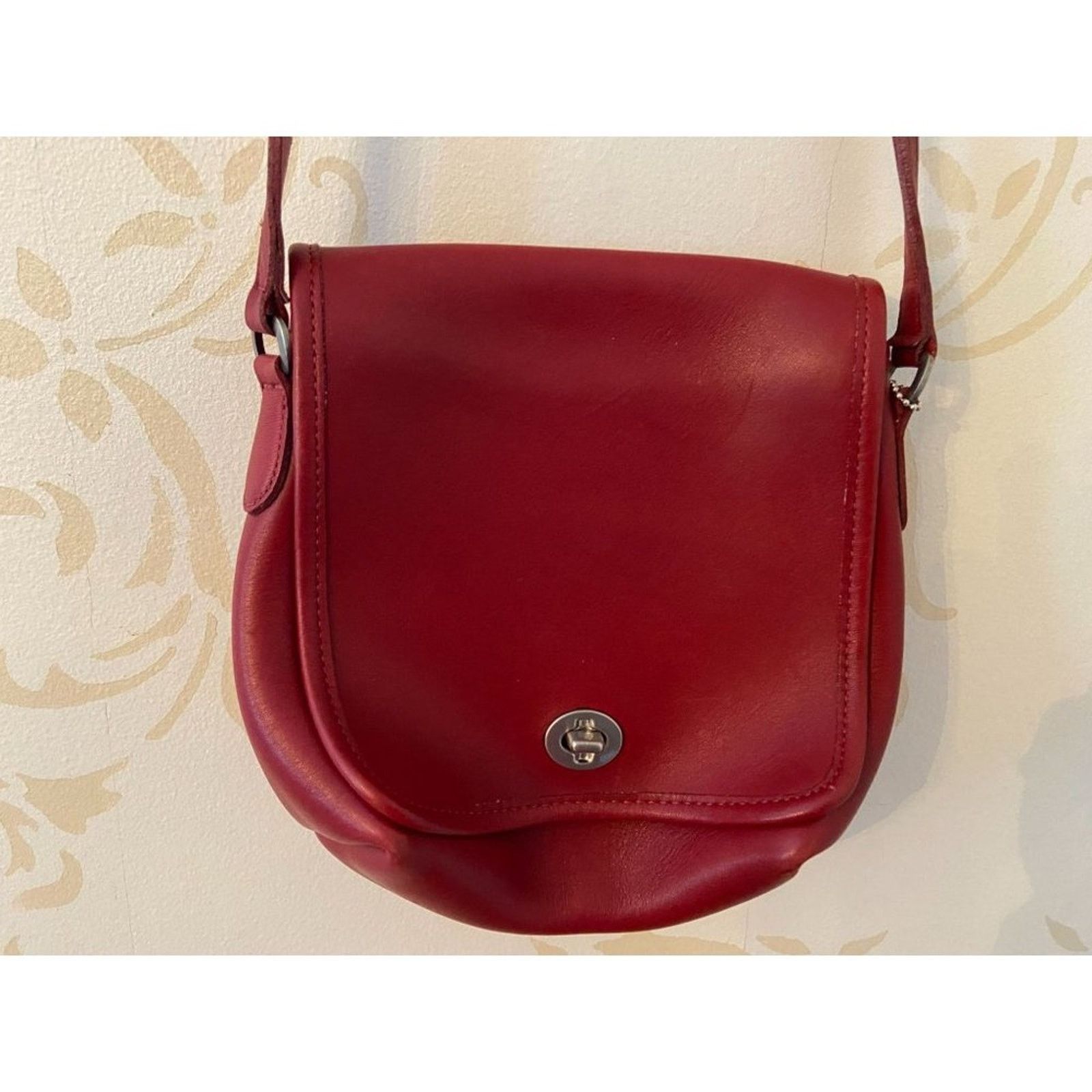 Coach Coach Red 100% Leather Crossbody Handbag - beautiful Size ONE SIZE - 1 Thumbnail