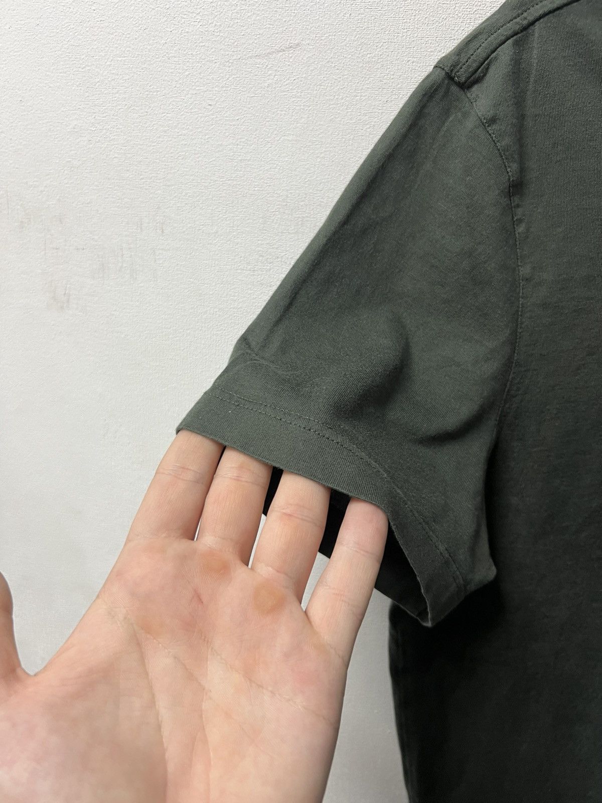 Louis Vuitton Louis Vuitton Luxury T-shirt Green Size M Size US M / EU 48-50 / 2 - 8 Thumbnail