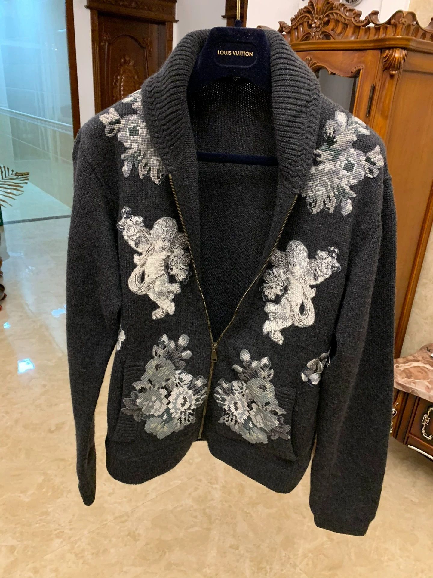 Dolce & Gabbana DG Cashmere Hand-Embroidered Angel Peony Jacket New Size 50 Size US M / EU 48-50 / 2 - 1 Thumbnail
