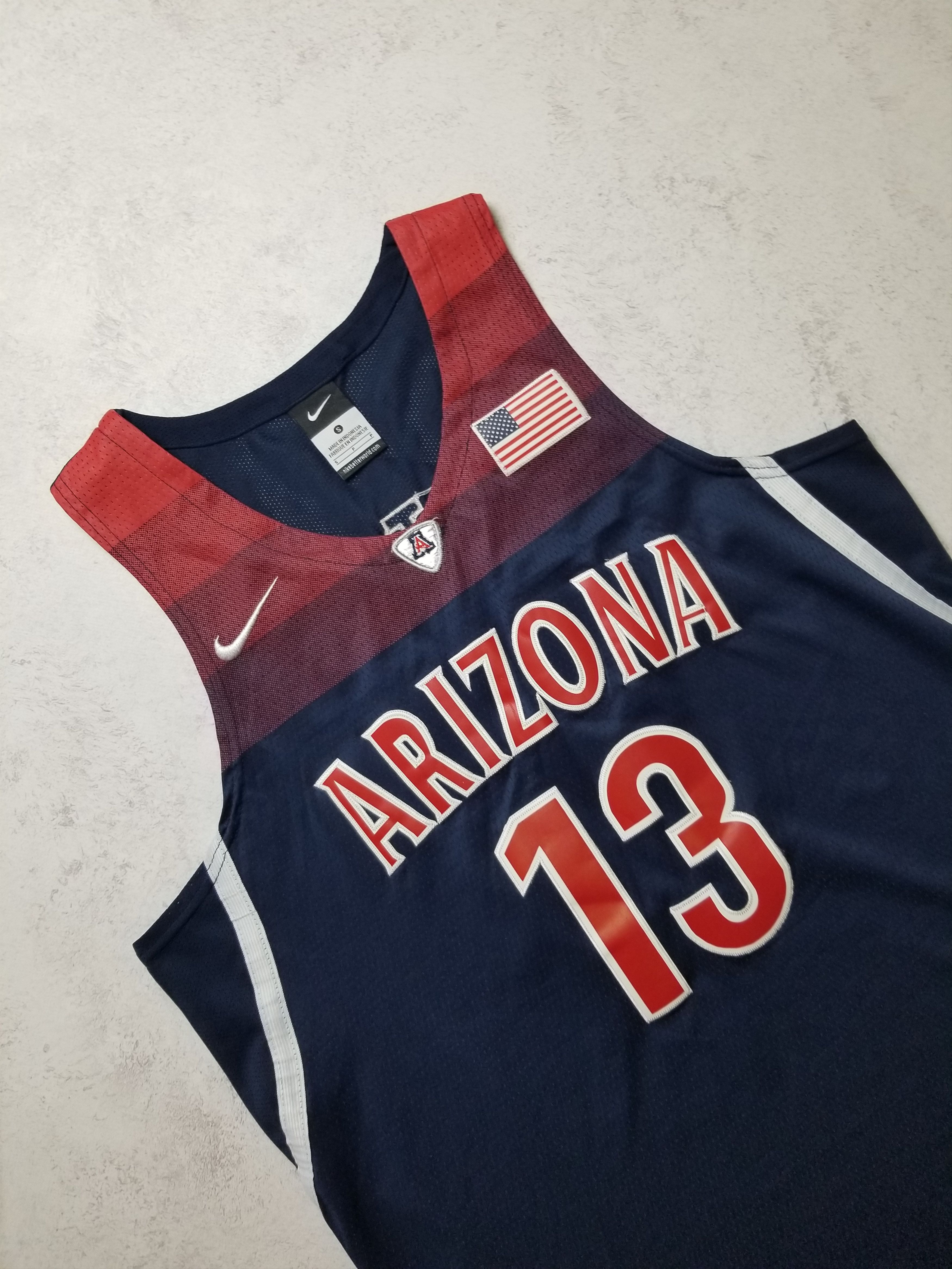 Nike NCAA ARIZONA WILDCATS #13 DEANDRE AYTON COLLEGE NBA JERSEY Size US S / EU 44-46 / 1 - 13 Thumbnail