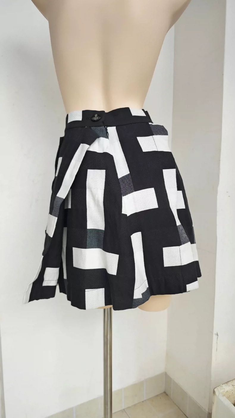 Vivienne Westwood Vivienne Westwood sizeS Black and white geometry, origami, Size 27" / US 4 / IT 40 - 3 Thumbnail