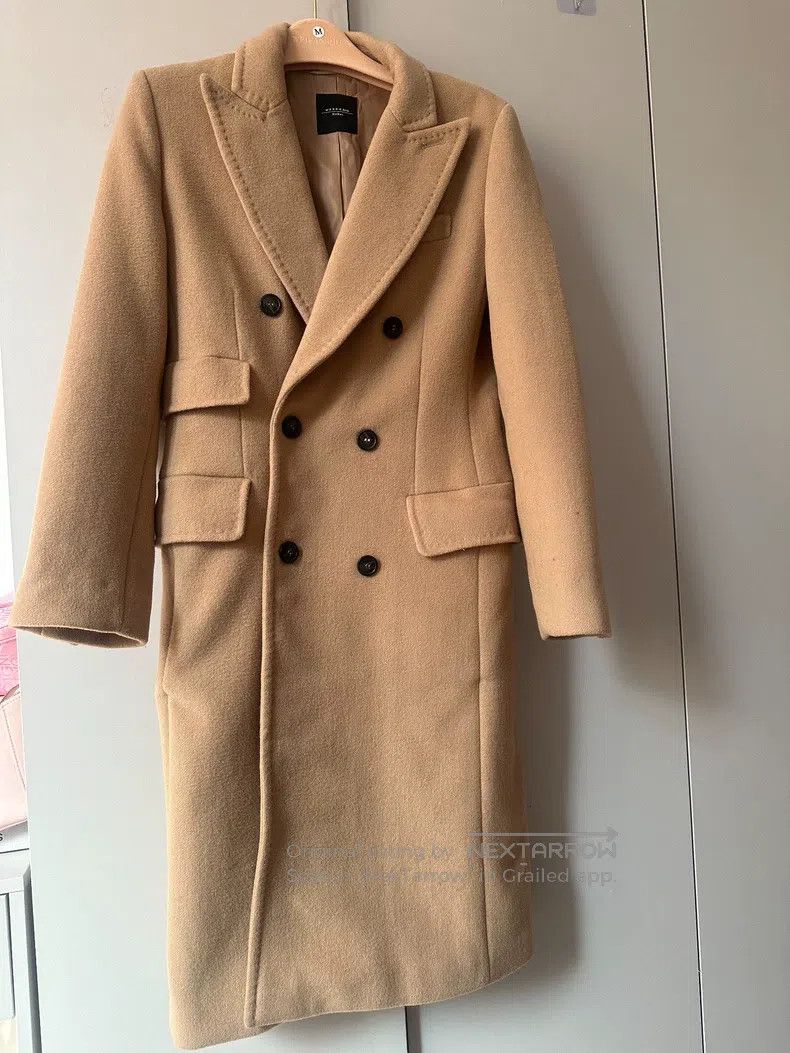 Max Mara Max Mara Camel Double-Breasted Wool Coat Size M / US 6-8 / IT 42-44 - 1 Thumbnail